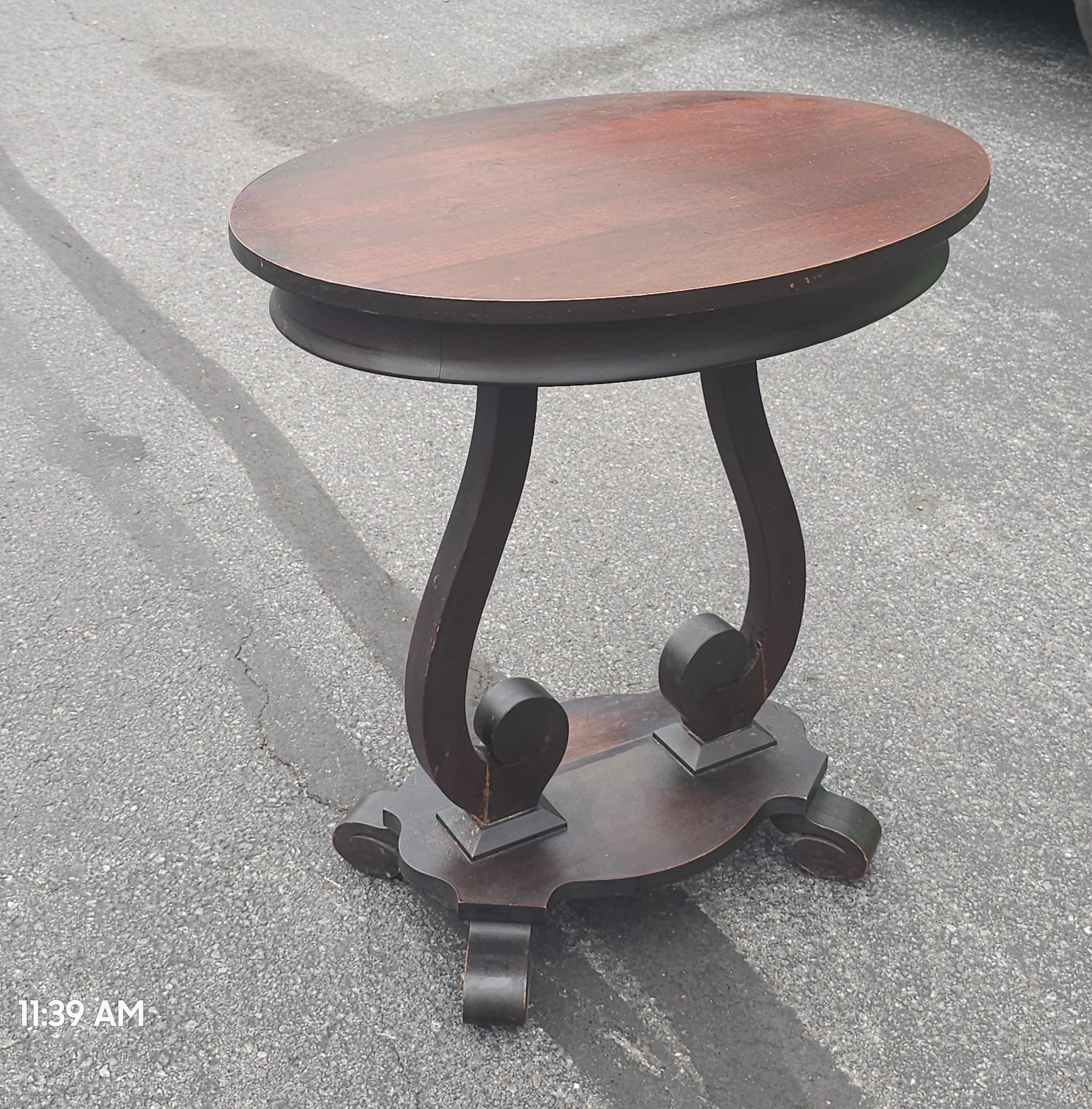 19th Century Edwardian Mahogany Oval Side Table For Sale 3