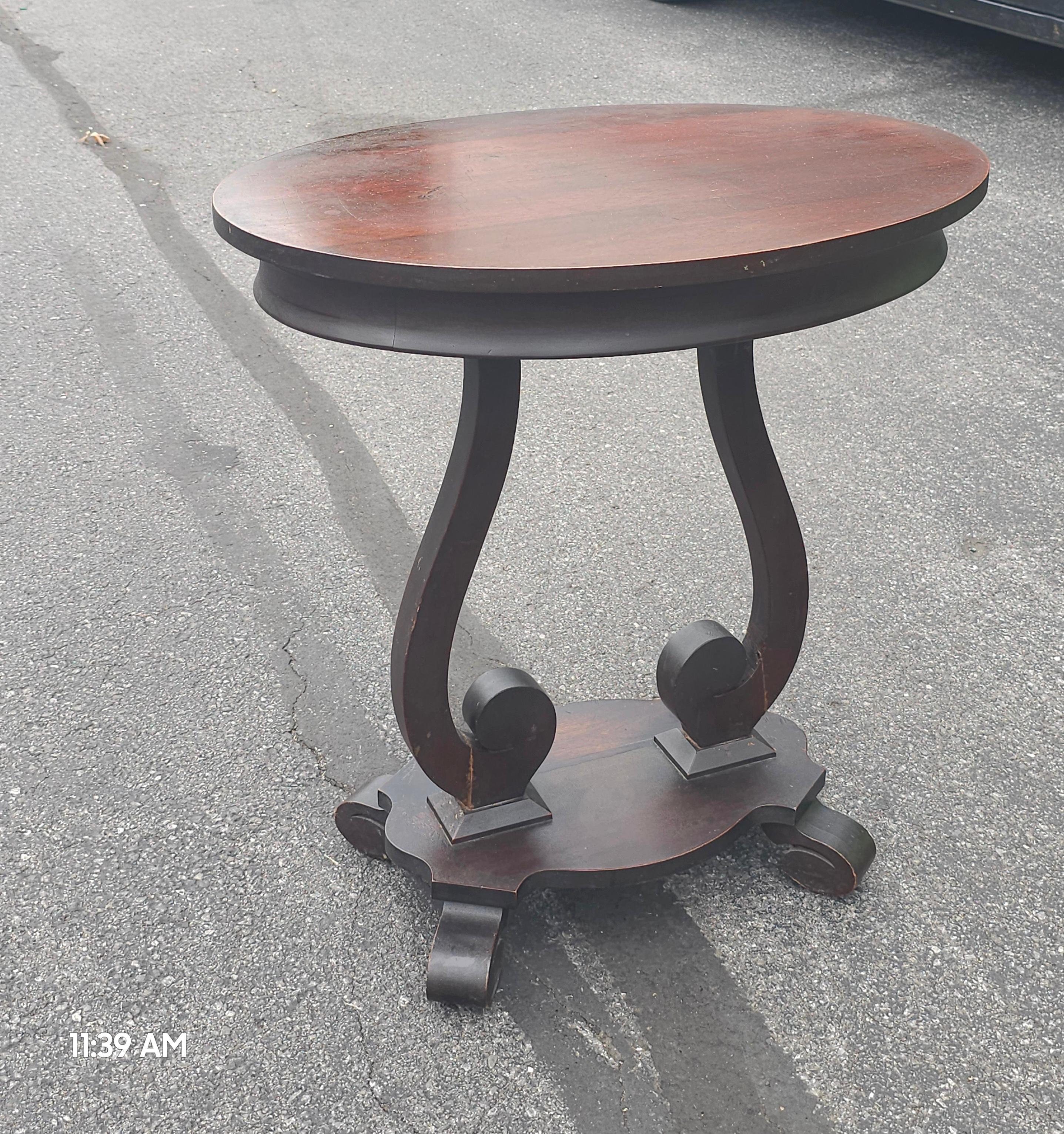 19th Century Edwardian Mahogany Oval Side Table For Sale 4