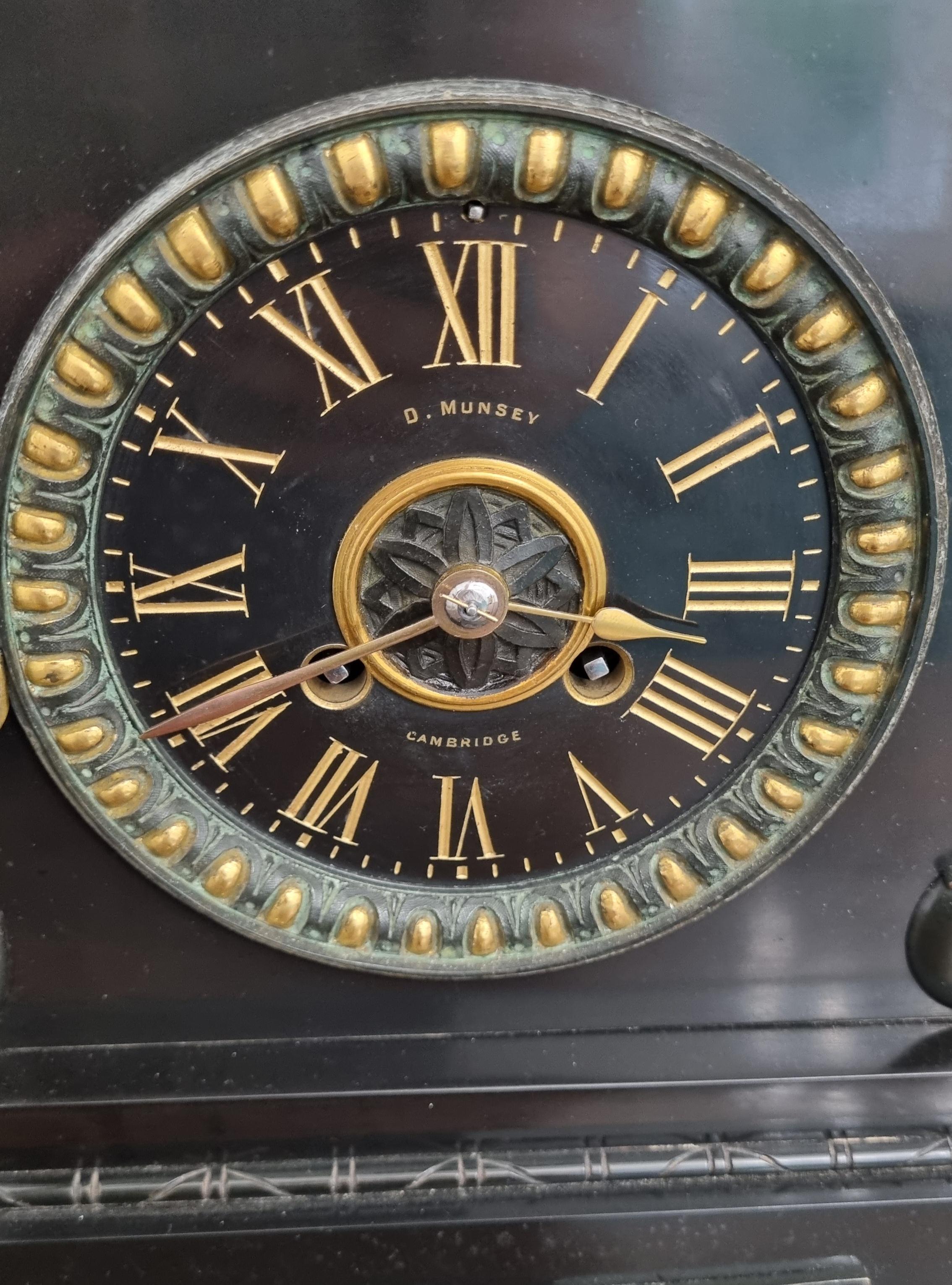 Reloj de chimenea de renacimiento egipcio del siglo XIX por D. Munsey de Cambridge en venta 5