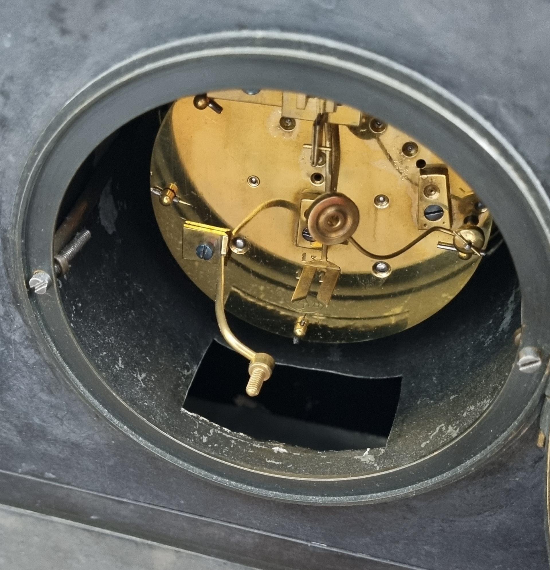 Reloj de chimenea de renacimiento egipcio del siglo XIX por D. Munsey de Cambridge en venta 6