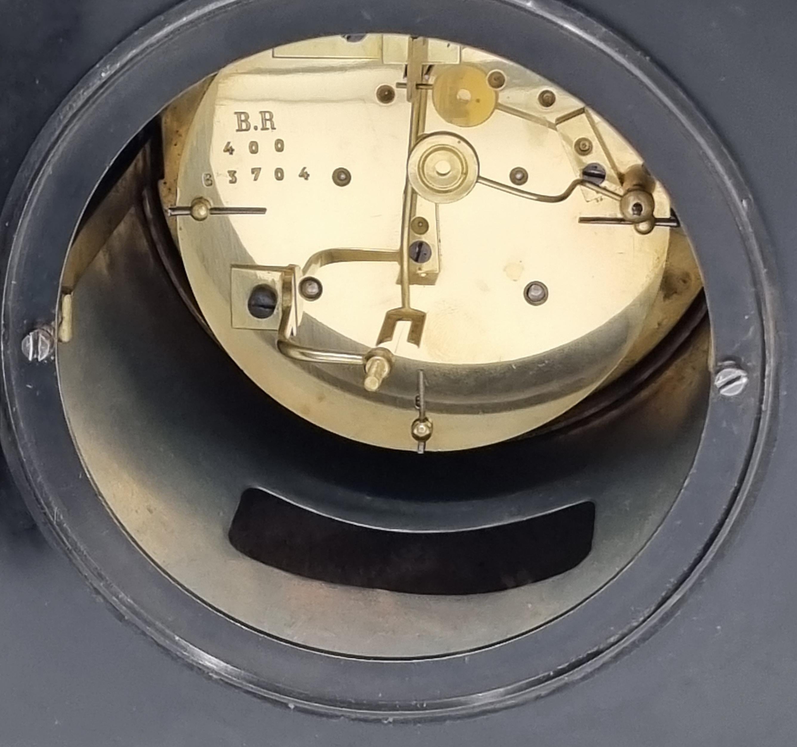 Horloge de cheminée néo-égyptienne du 19e siècle de la Stirling High School en vente 4
