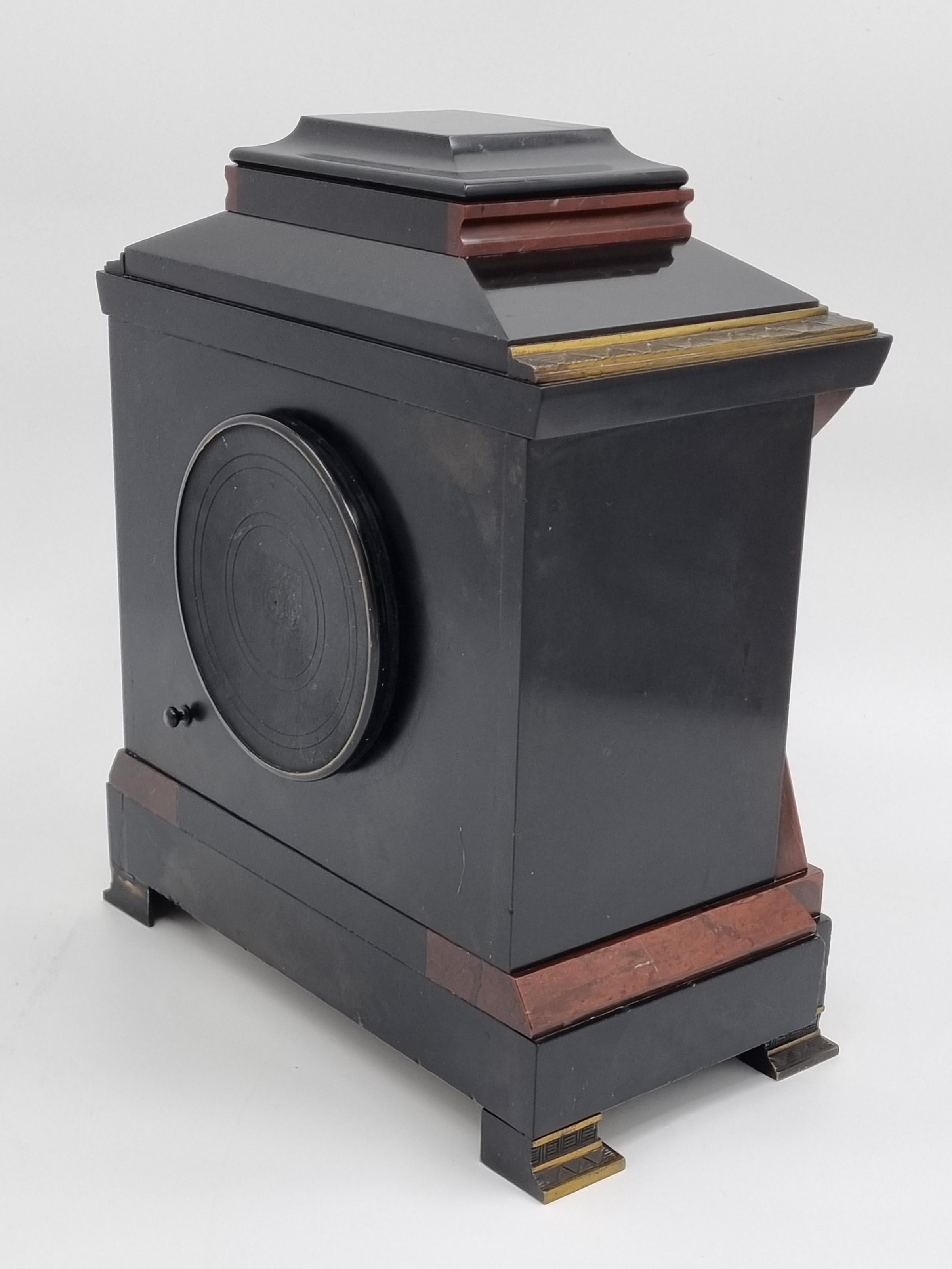 Horloge de cheminée néo-égyptienne du 19e siècle de la Stirling High School en vente 8