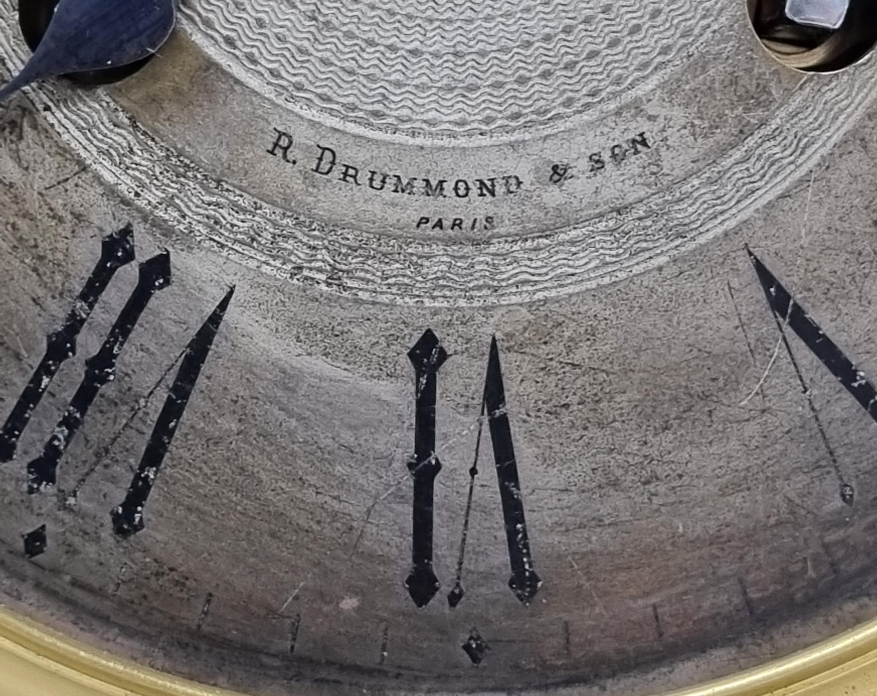 Laiton Horloge de cheminée néo-égyptienne du 19e siècle de la Stirling High School en vente