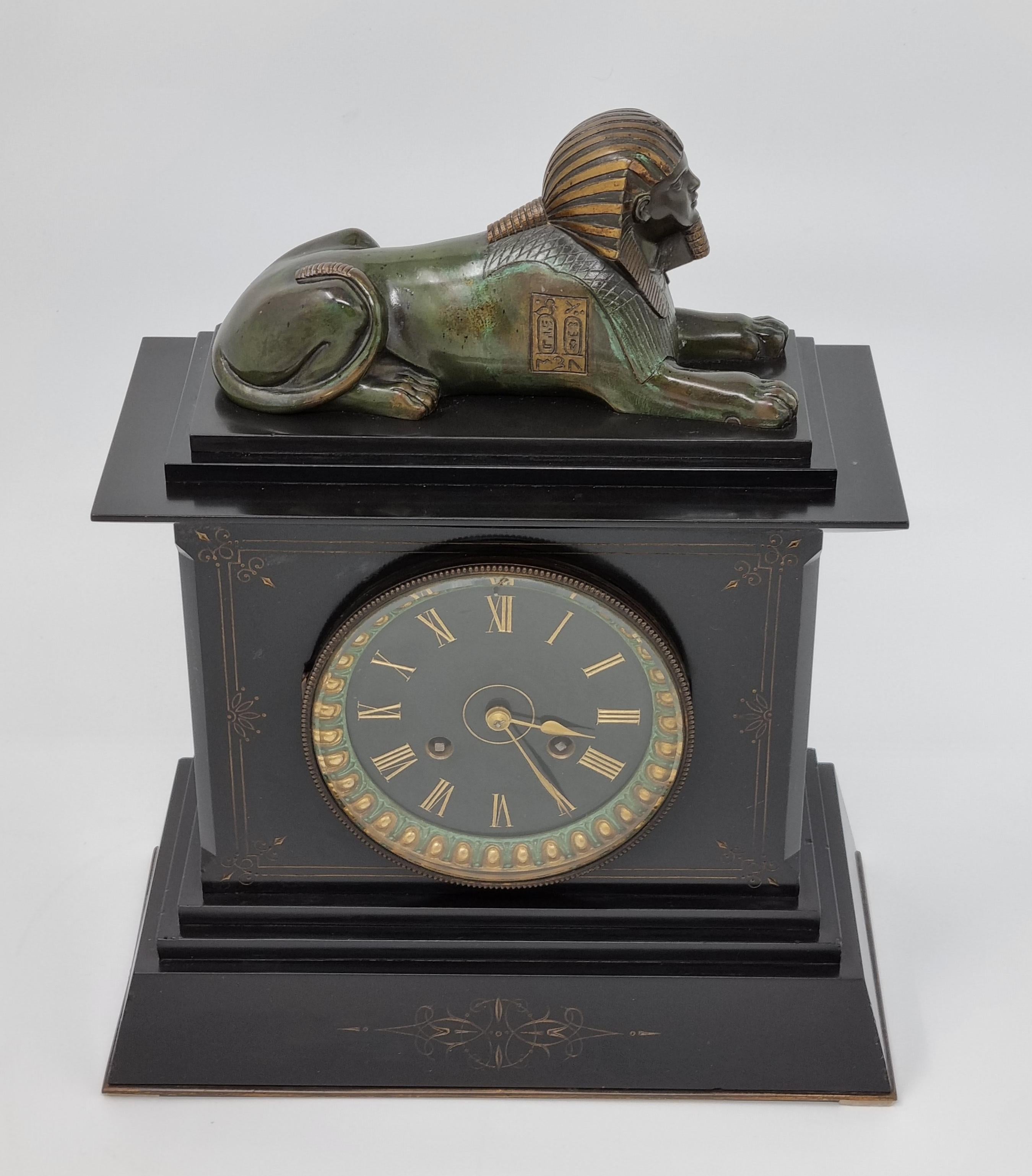 19th Century Egyptian Revival Mantel Clock With Bronze Sphinx In Good Condition In Hoddesdon, GB