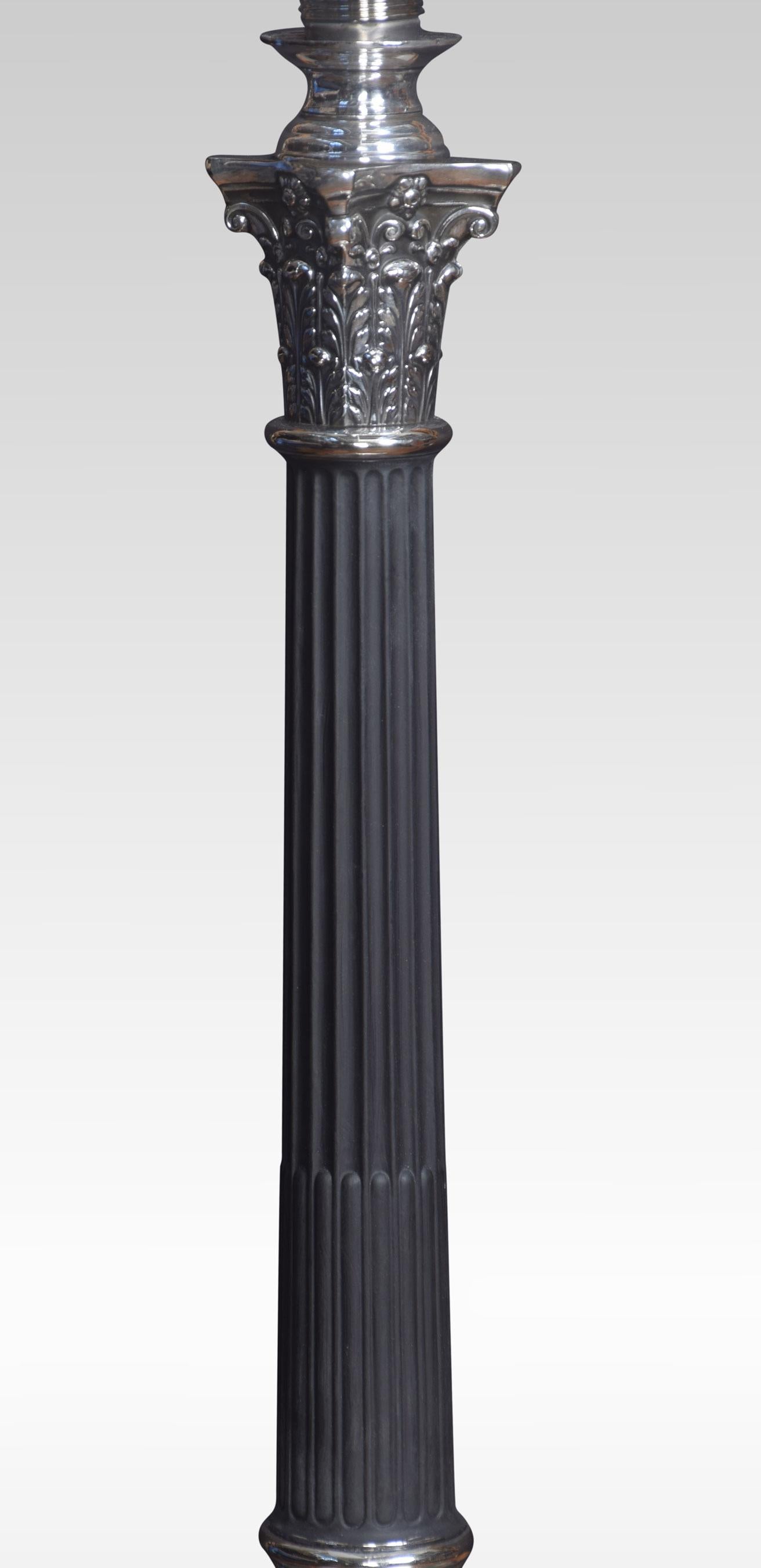 Lampe de table à colonne corinthienne électroplaquée du XIXe siècle en vente 1