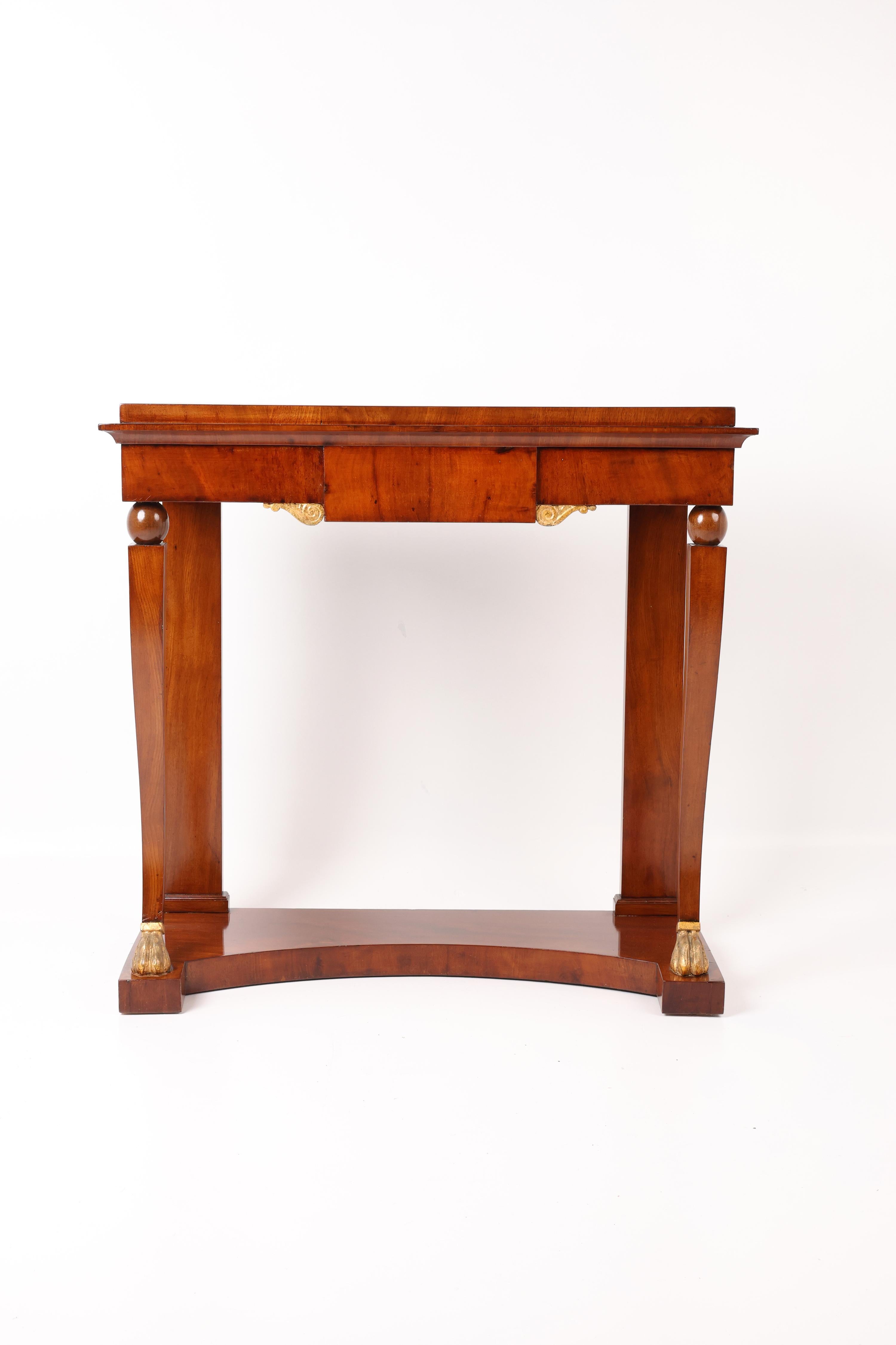 19th Century Elegant Mahogany-Veneered Console Table For Sale 6
