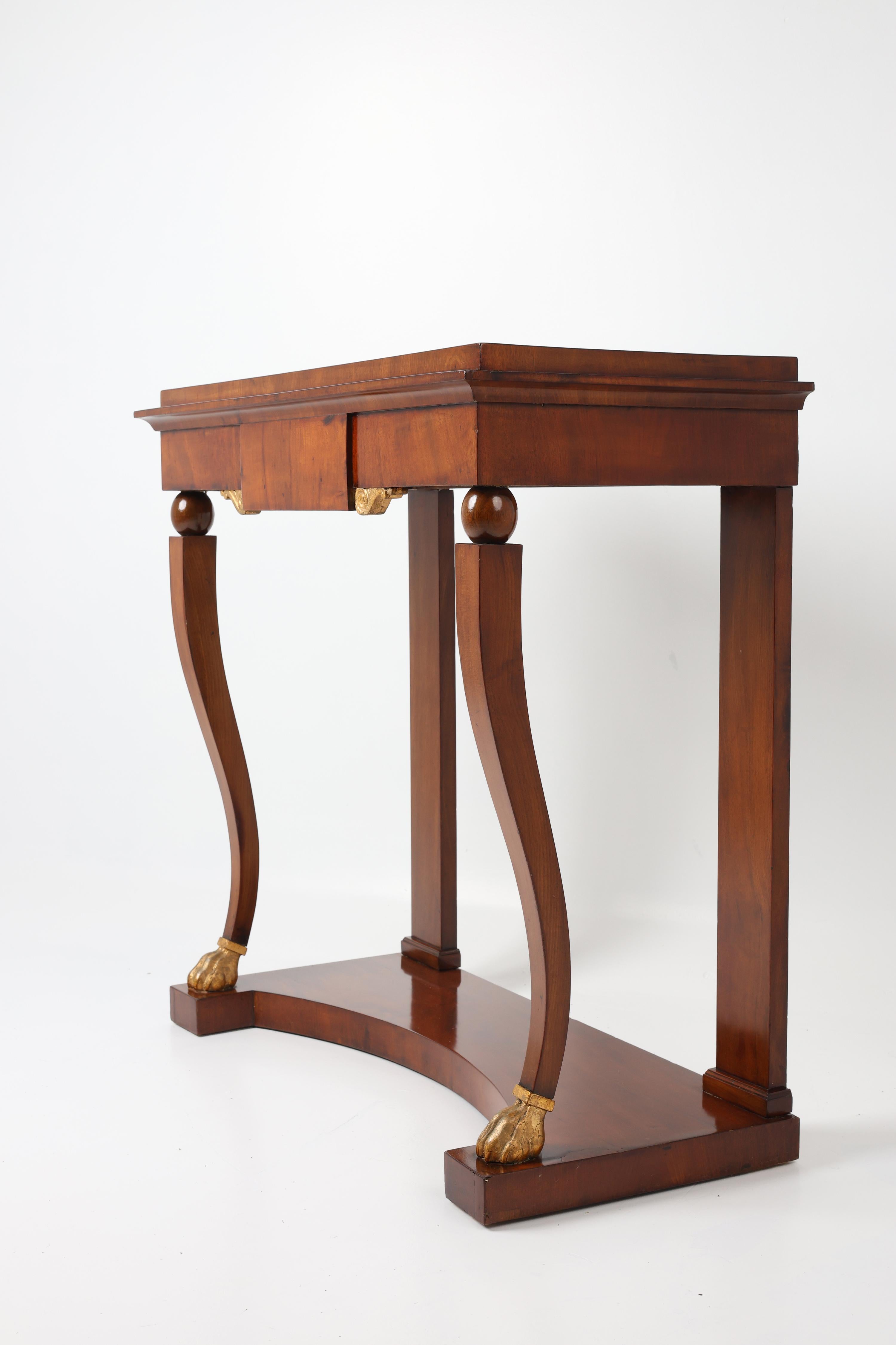 German 19th Century Elegant Mahogany-Veneered Console Table For Sale