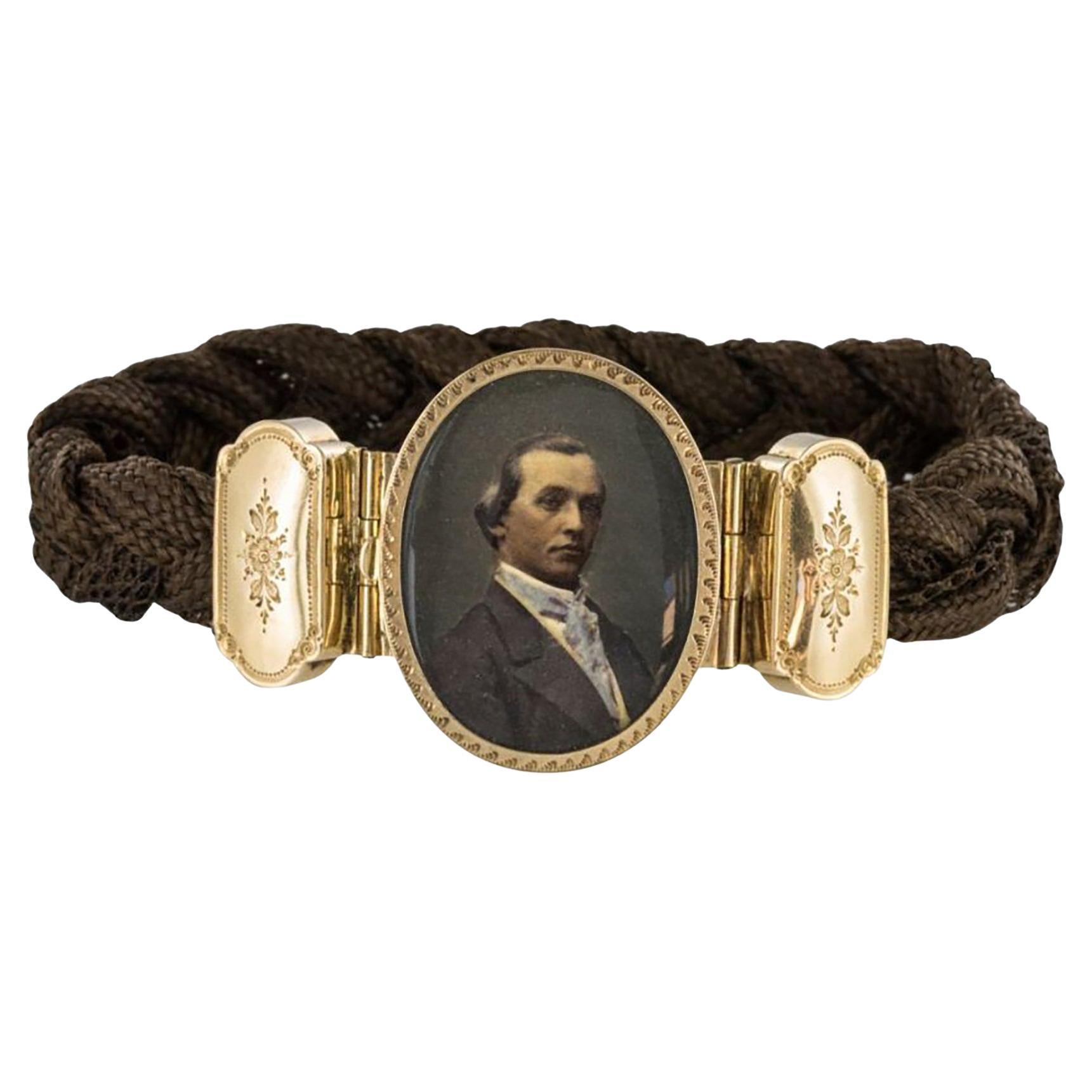 19ème siècle Photographie élégante Bracelet de cheveux en or jaune 18 carats en vente