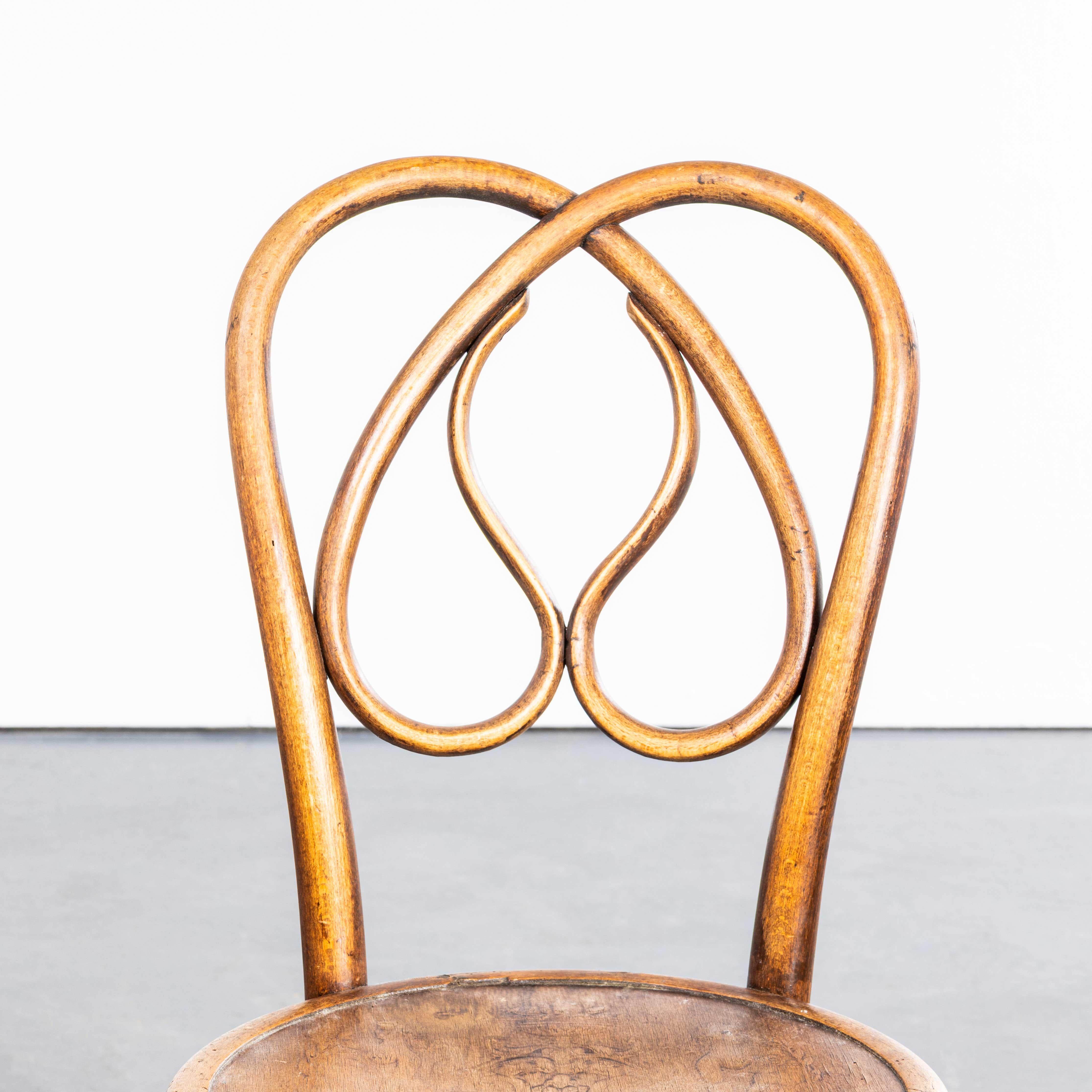 Chaises de salle à manger à Thonet en forme de bretzel du 19e siècle - Ensemble de quatre chaises en vente 4