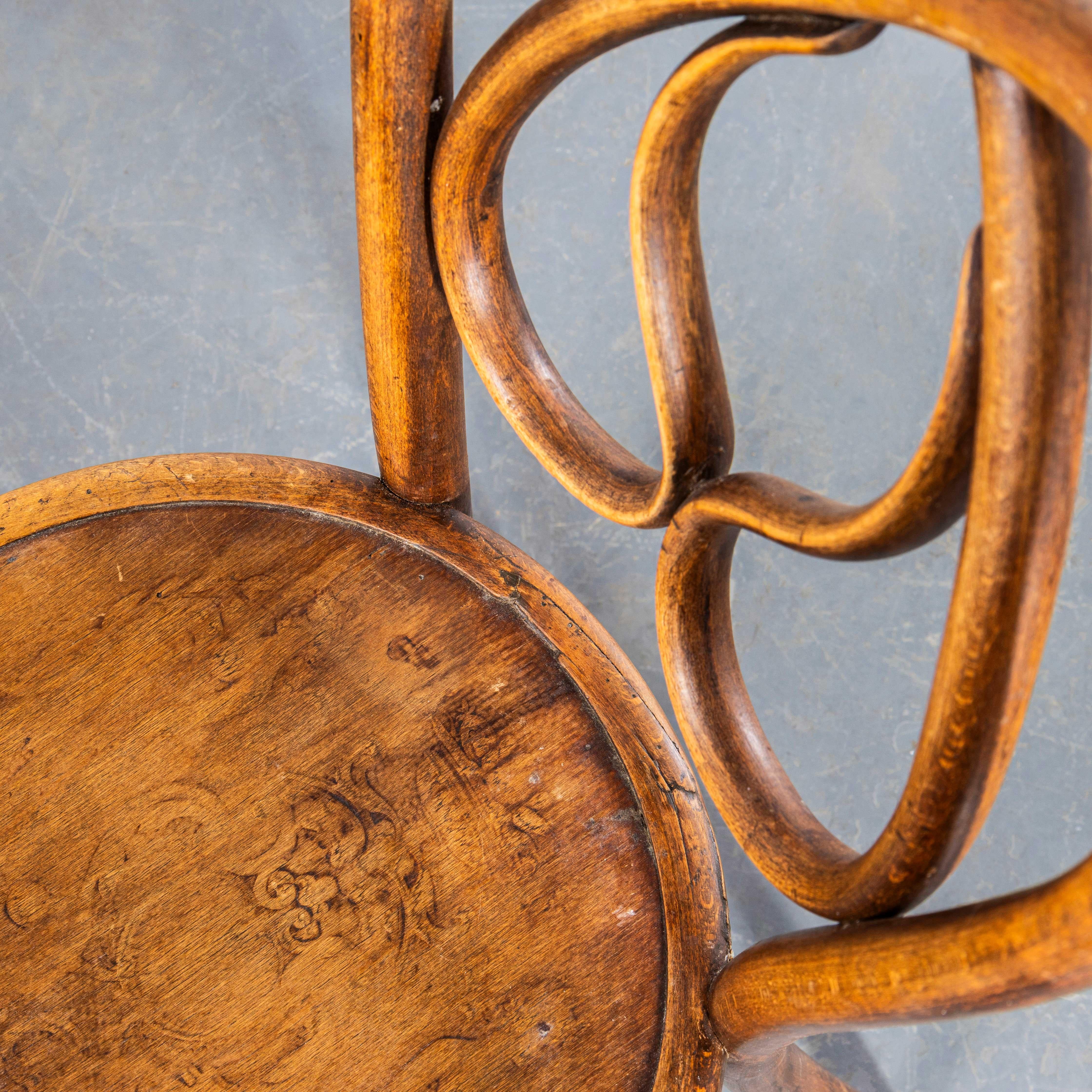 XIXe siècle Chaises de salle à manger à Thonet en forme de bretzel du 19e siècle - Ensemble de quatre chaises en vente