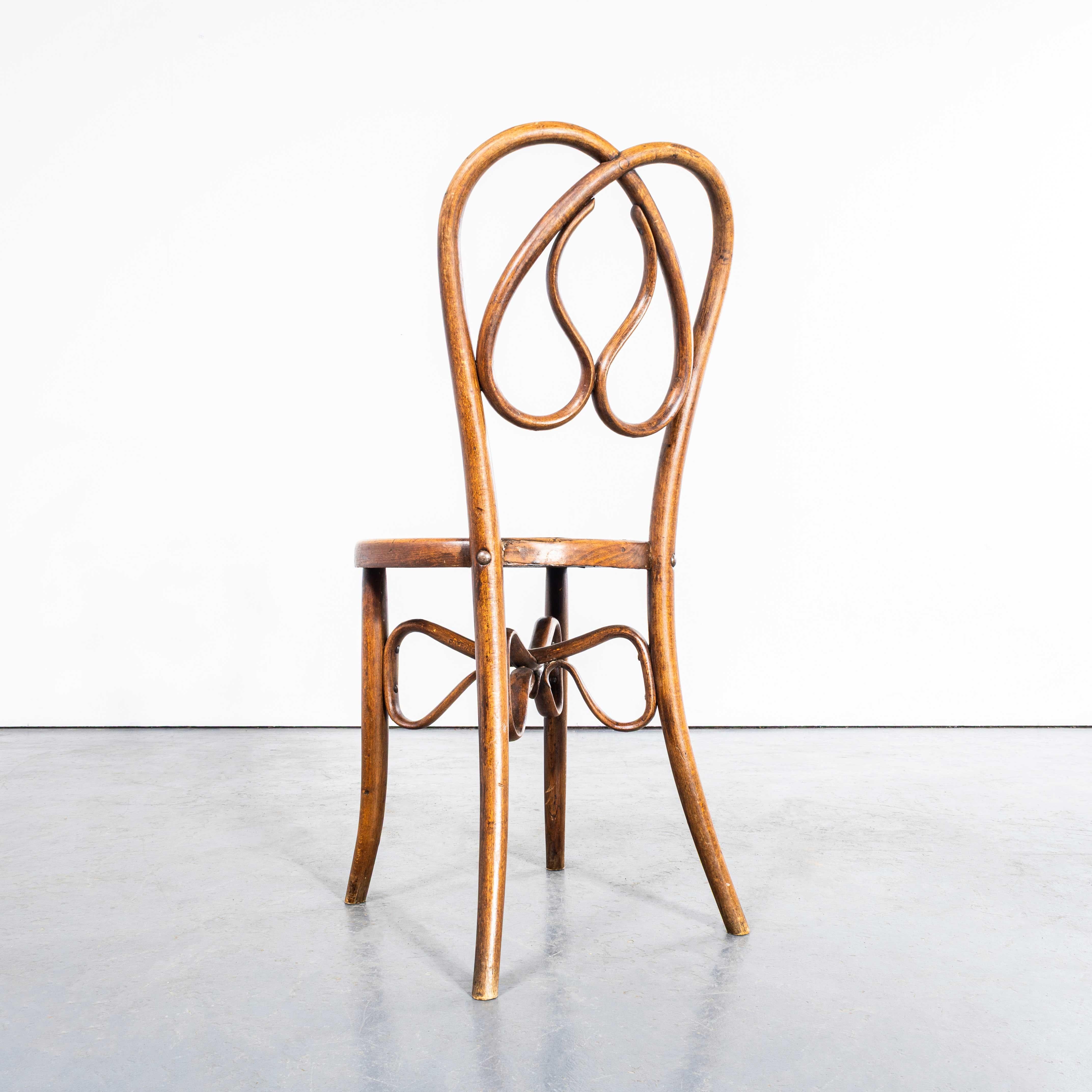 Chaises de salle à manger à Thonet en forme de bretzel du 19e siècle - Ensemble de quatre chaises en vente 1