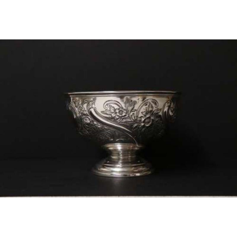 19th Century Elegant Silver Bowl Made by Edward Barnard and Sons London 1897-8 For Sale 5