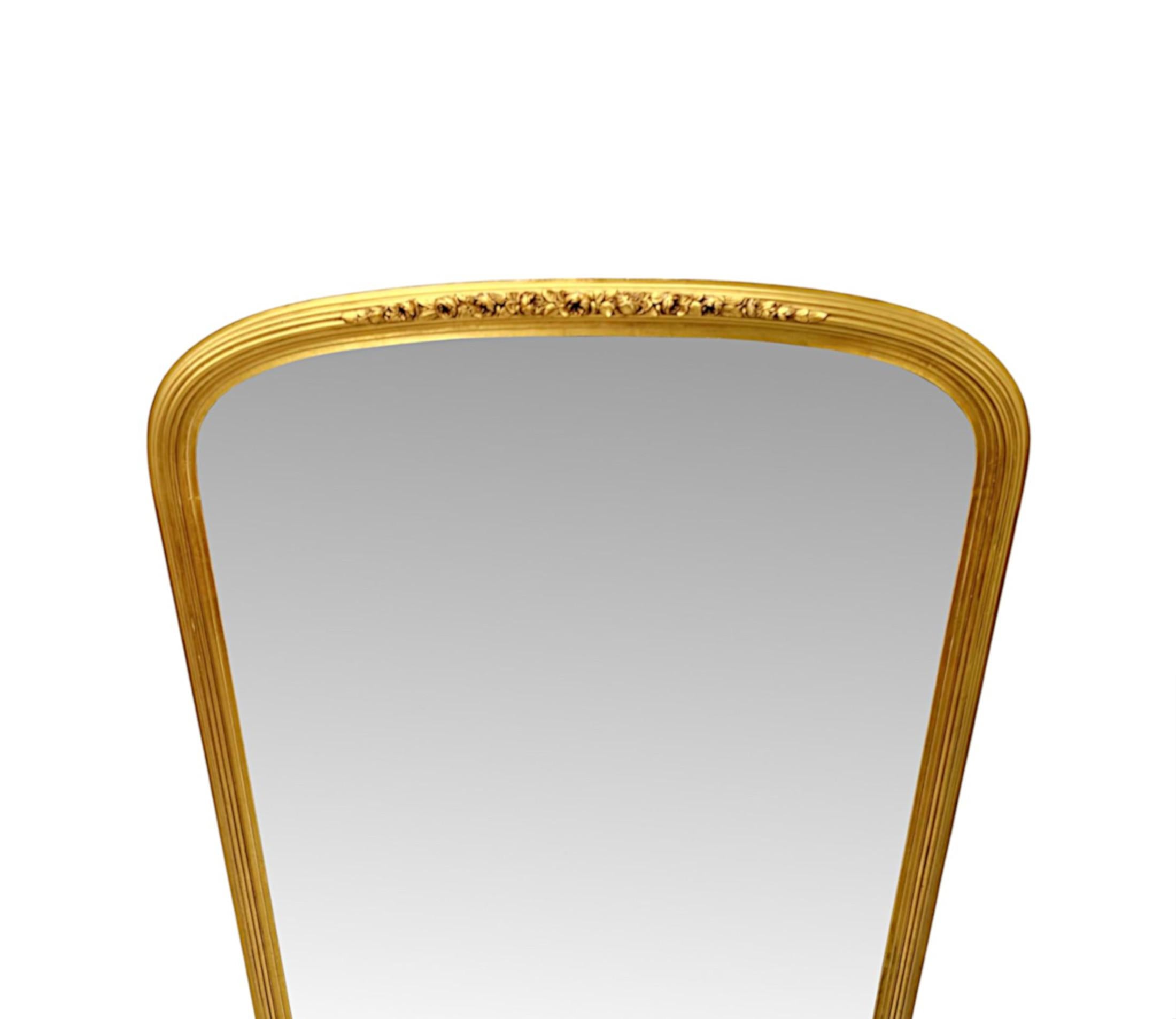 Inglese Specchio ad arco semplice ed elegante del XIX secolo in vendita
