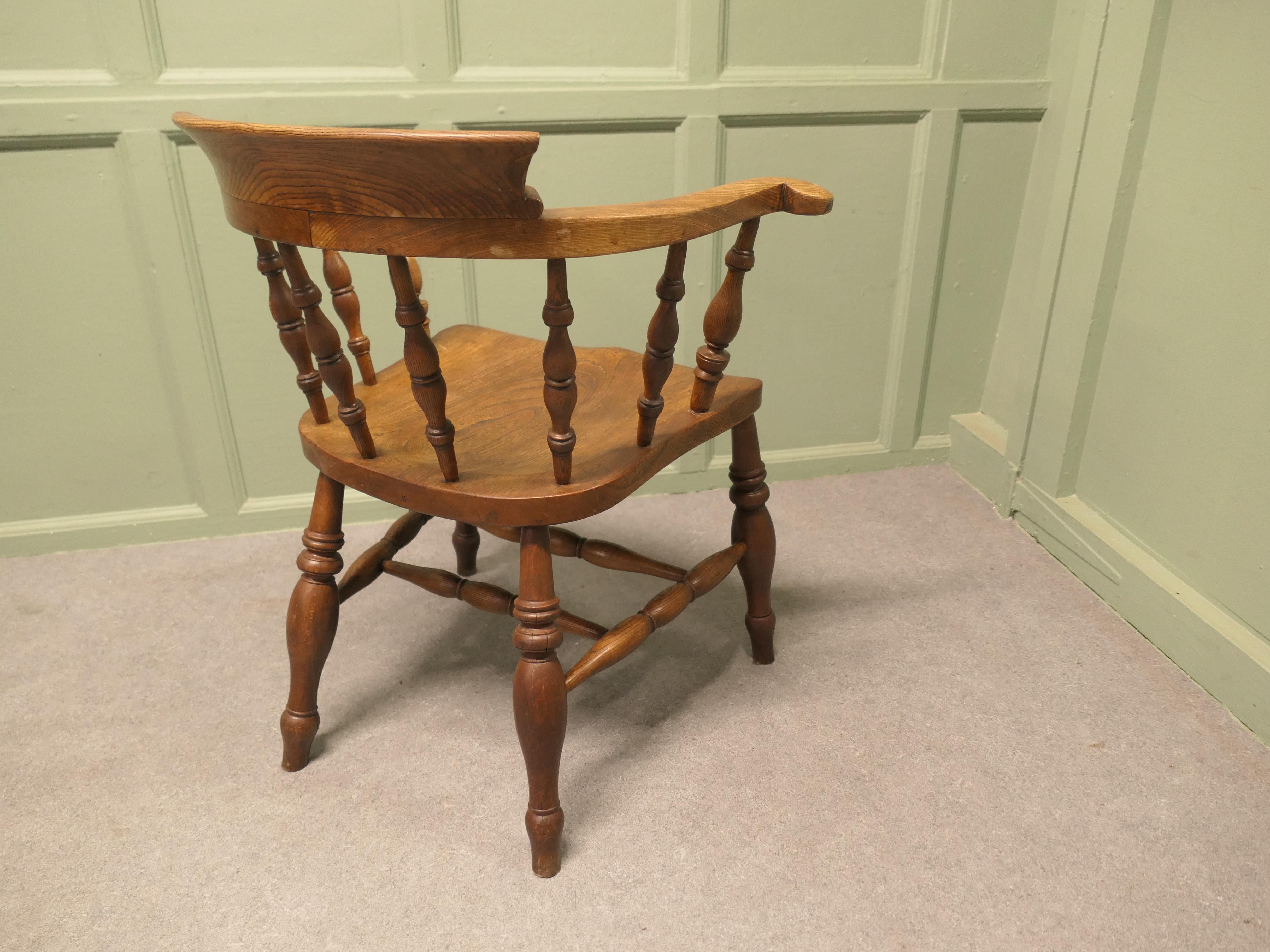 19. Jahrhundert Elm & Ash Smokers Bogen Büro oder Schreibtischstuhl im Angebot 2