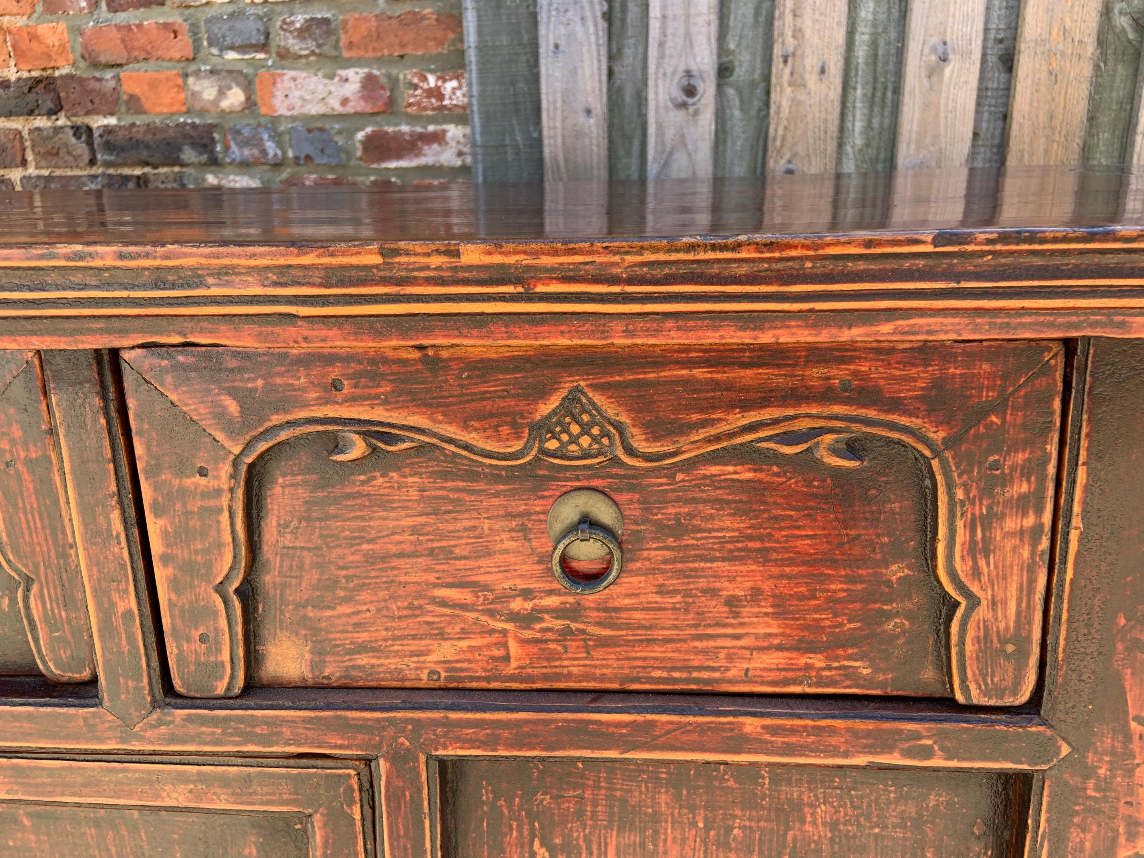 Credenza cinese in olmo del XIX secolo in vendita 2