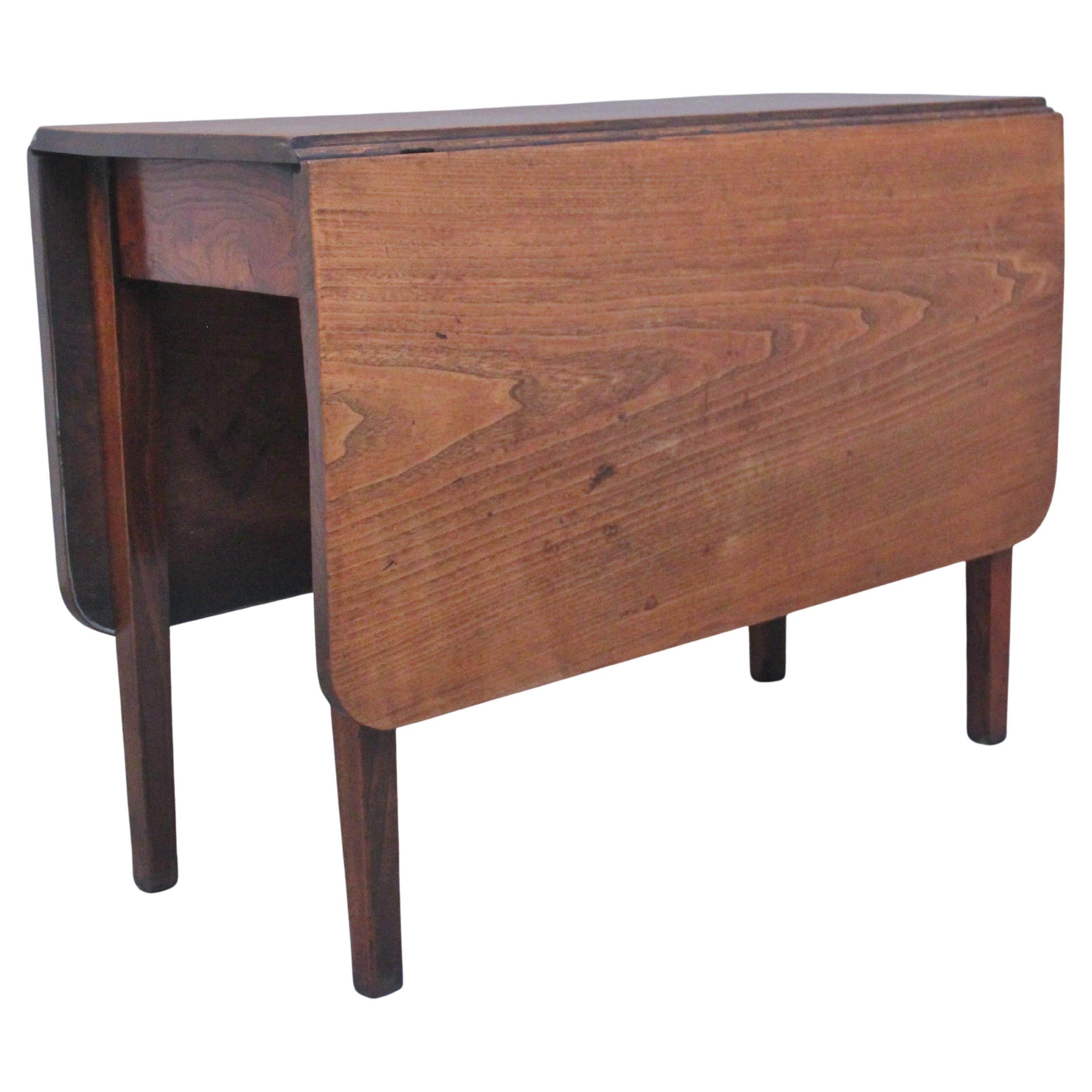 19th Century elm drop leaf table For Sale