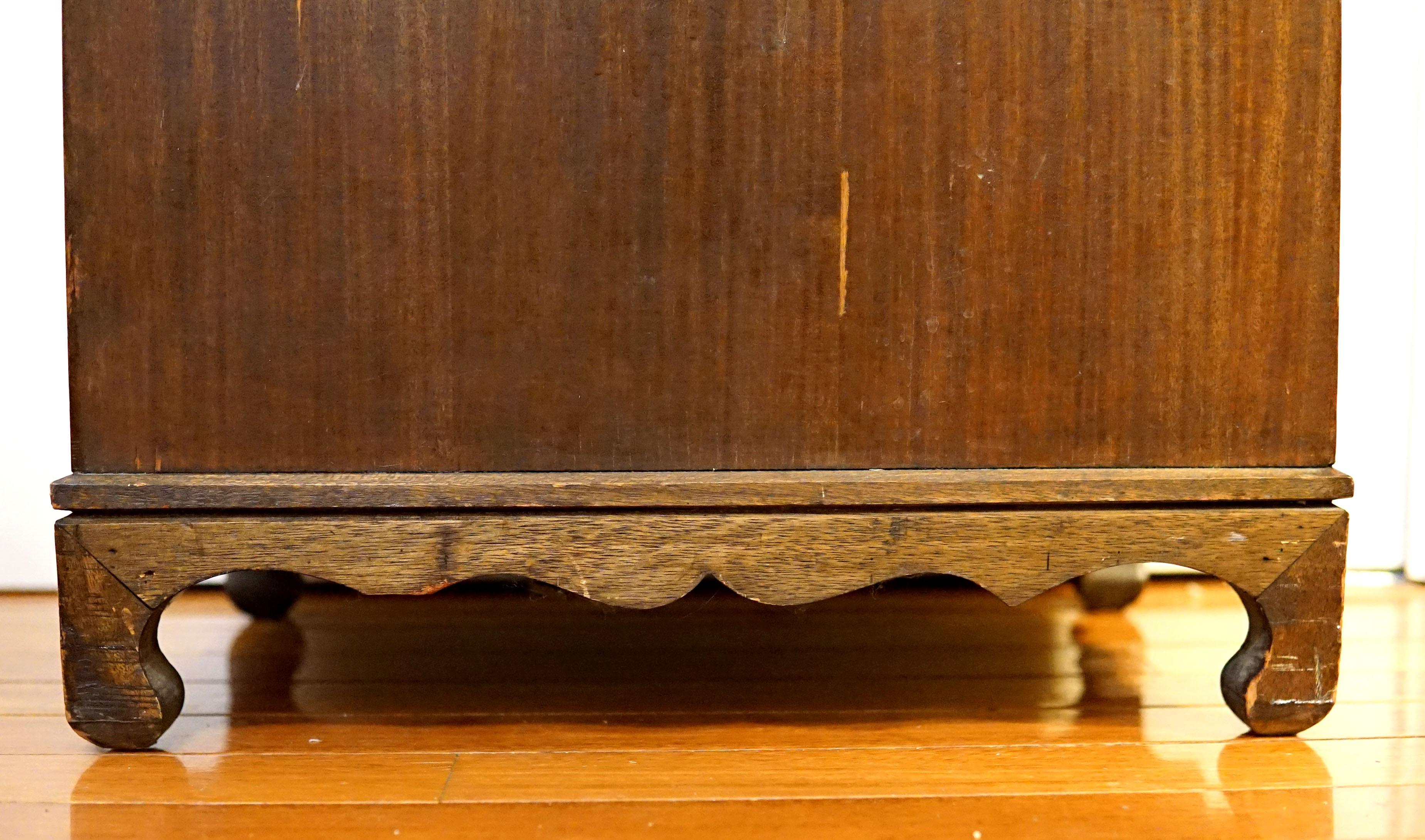 19th Century Elm Wood and Brass Korean Tansu Chest with Drawers In Good Condition For Sale In Lomita, CA