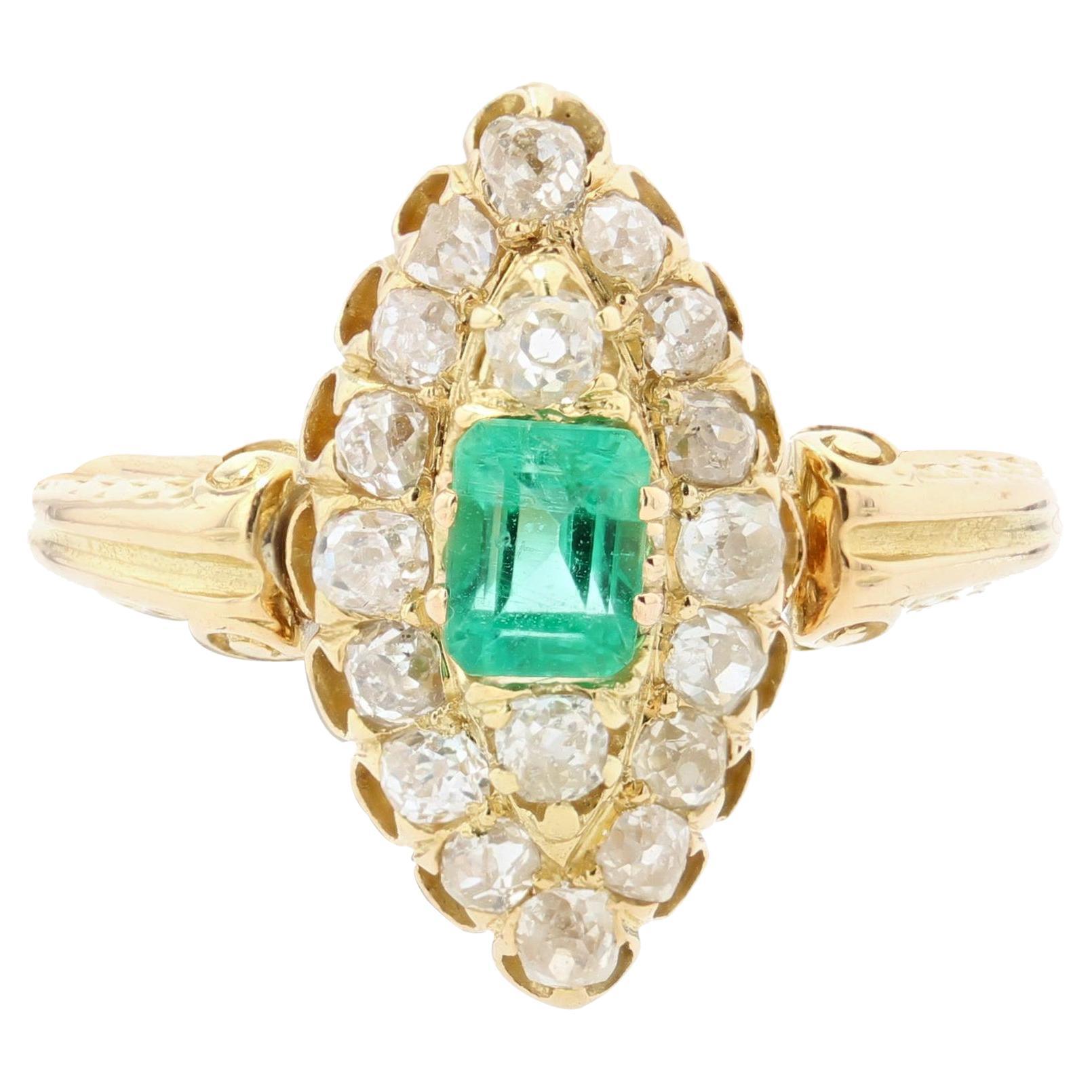 Marquise-Ring mit Smaragd und Diamant aus 18 Karat Gelbgold aus dem 19. Jahrhundert