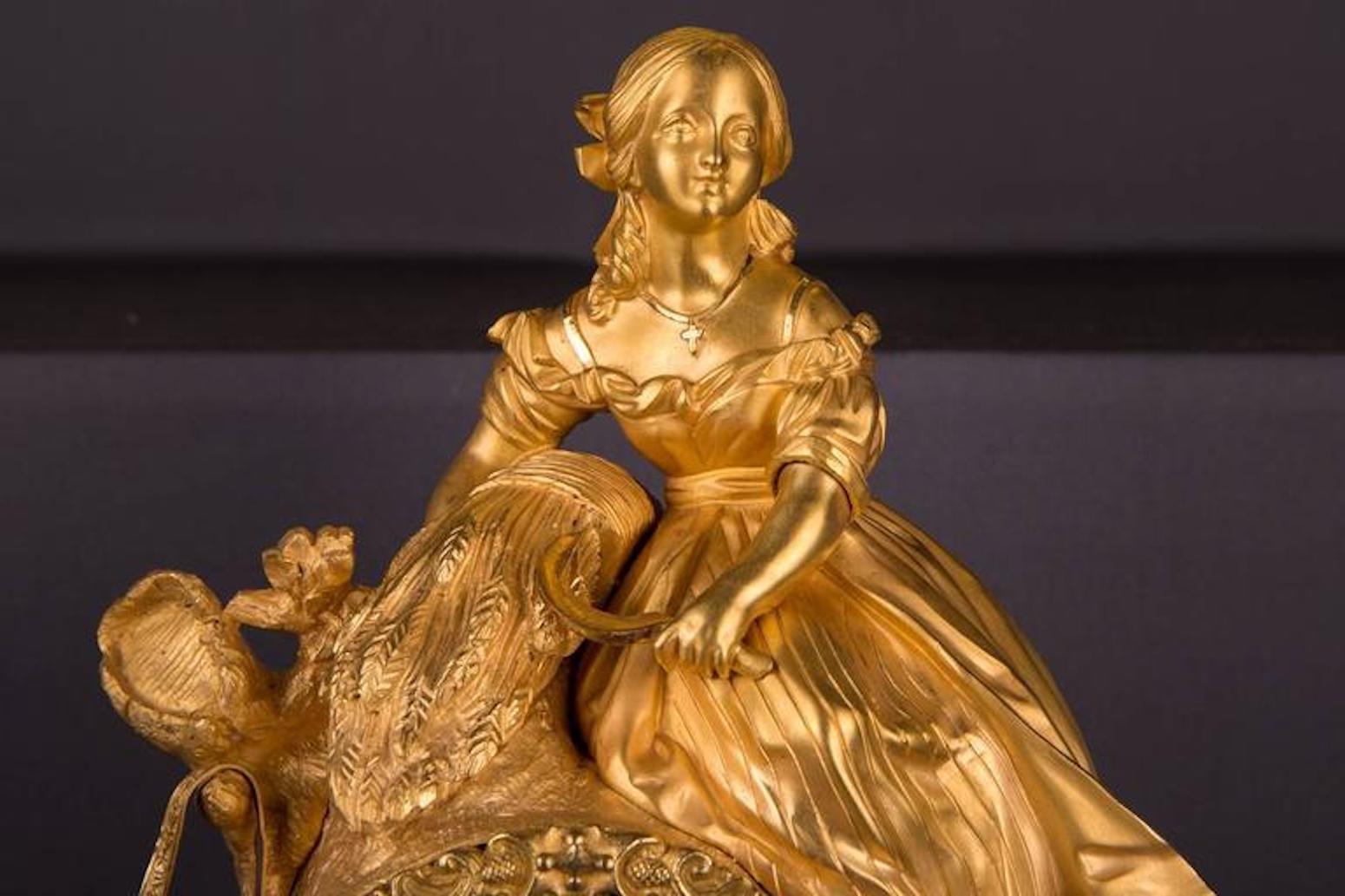 Péndulo de Bronce Dorado al Fuego Imperio del Siglo XIX en venta 2