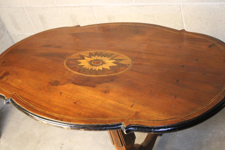 19th Century Italian Marquetry Center Table, mahogany center table In Good Condition For Sale In Torino, IT