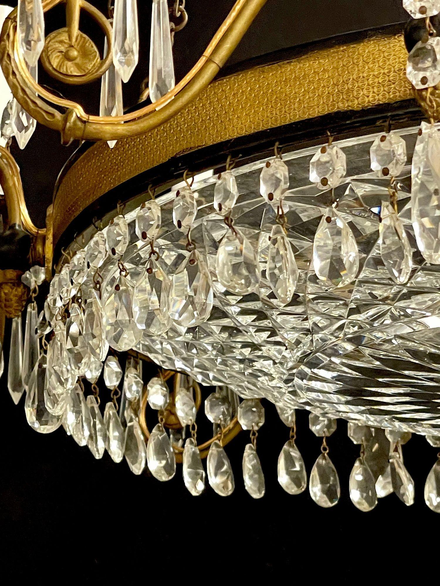 Bronze Lustre Empire du 19e siècle à dix Lights, bronze doré, néoclassique en vente