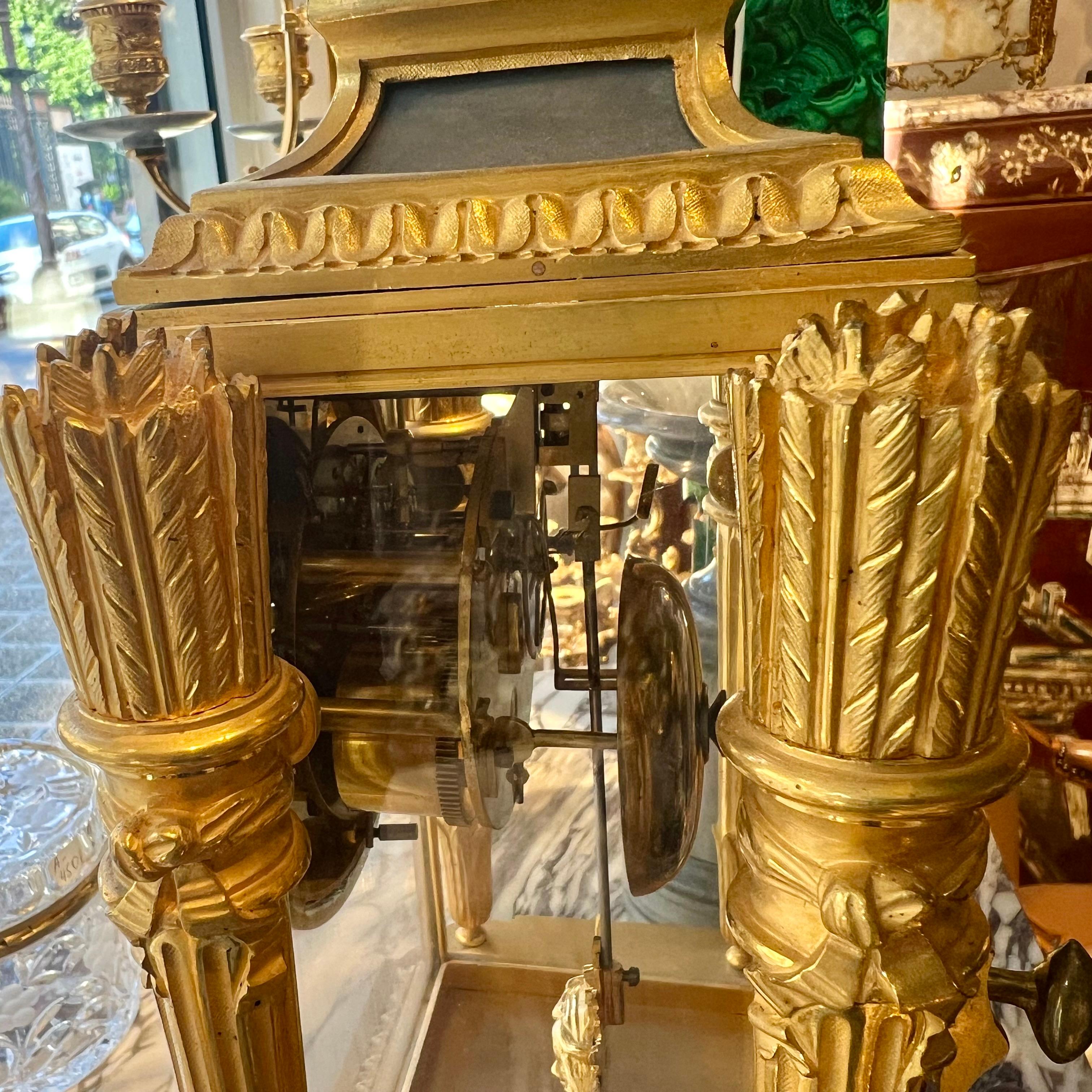 Pendule en bronze doré et marbre bleu Turquin, Raingo Frères, XIXe siècle. 13