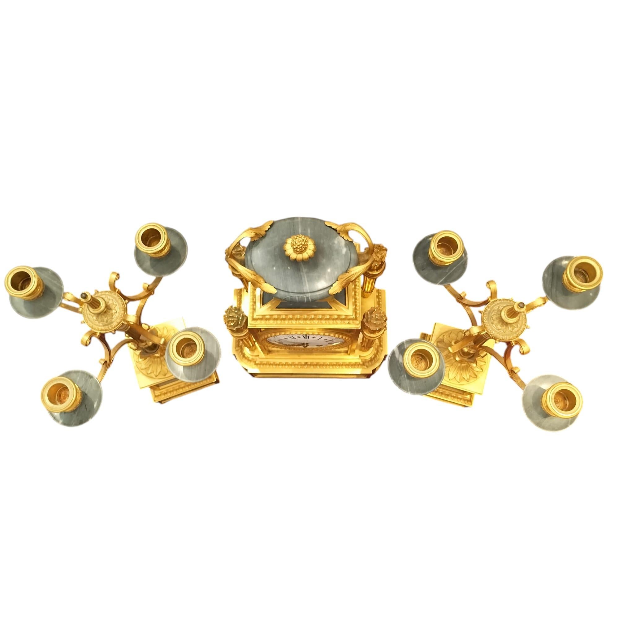 Pendule en bronze doré et marbre bleu Turquin, Raingo Frères, XIXe siècle. 2