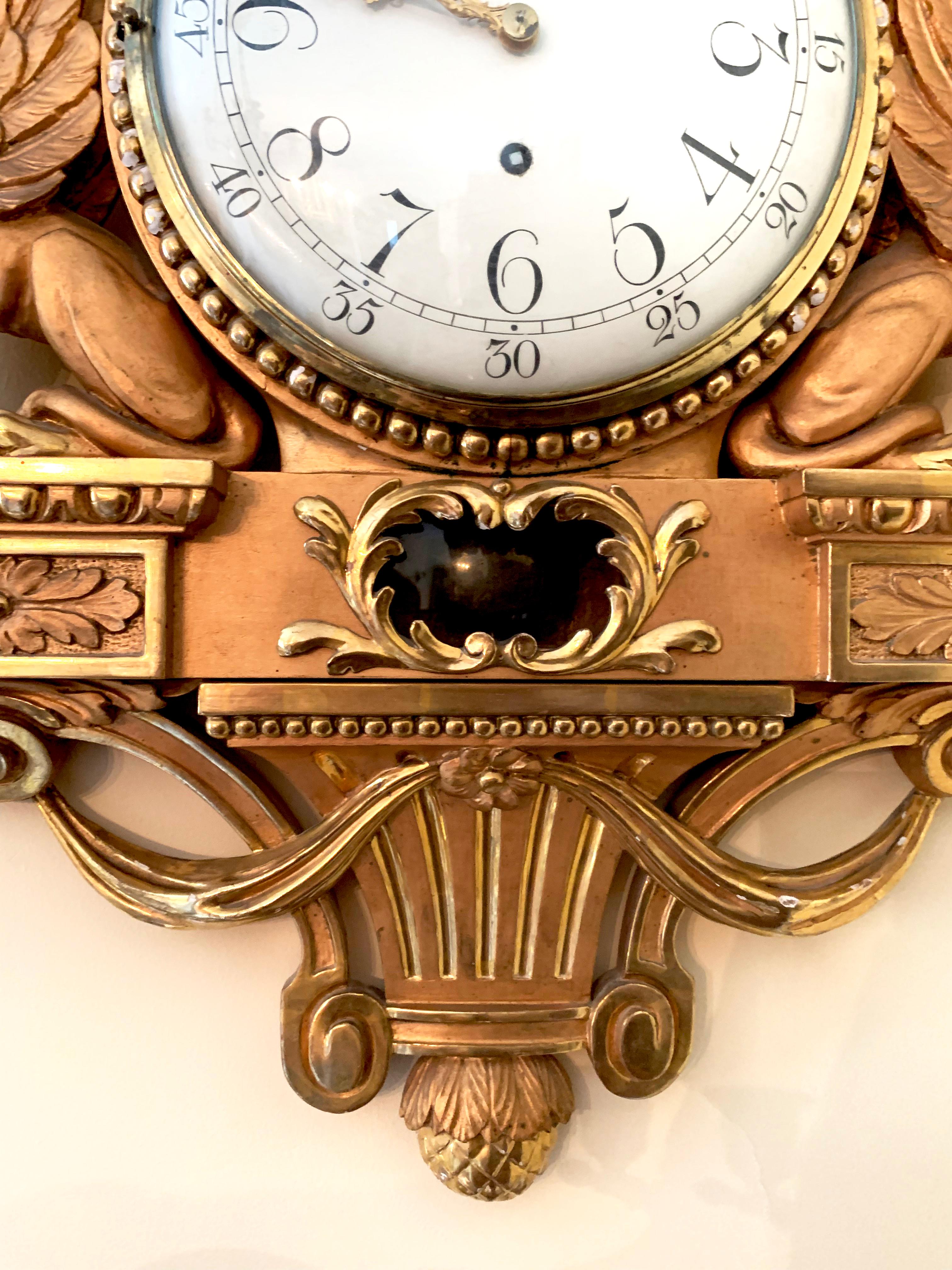 Empire-Uhr aus dem 19. Jahrhundert, Gold T Kluge Stockholm, mit Sphinxen auf jeder Seite im Angebot 1
