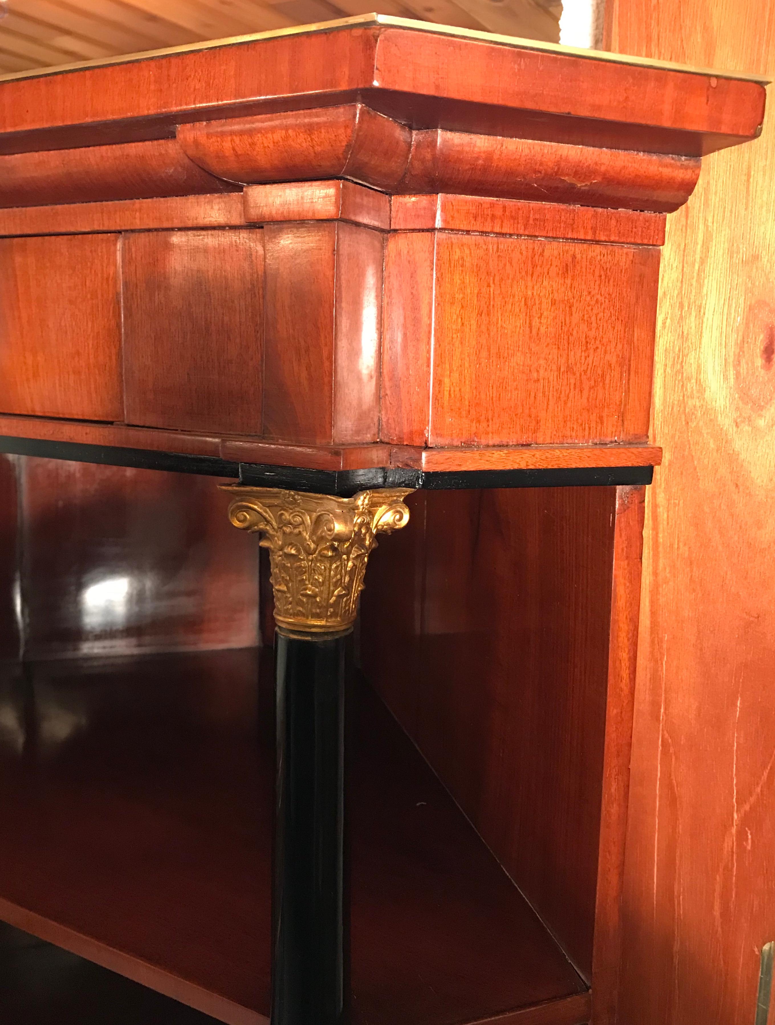 Veneer 19th Century Biedermeier Corner Cabinet For Sale