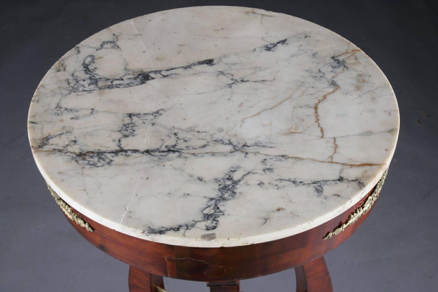 Marble 19th Century Empire France Lyra-Shaped Curly-Legs Side Tables, circa 1815 For Sale