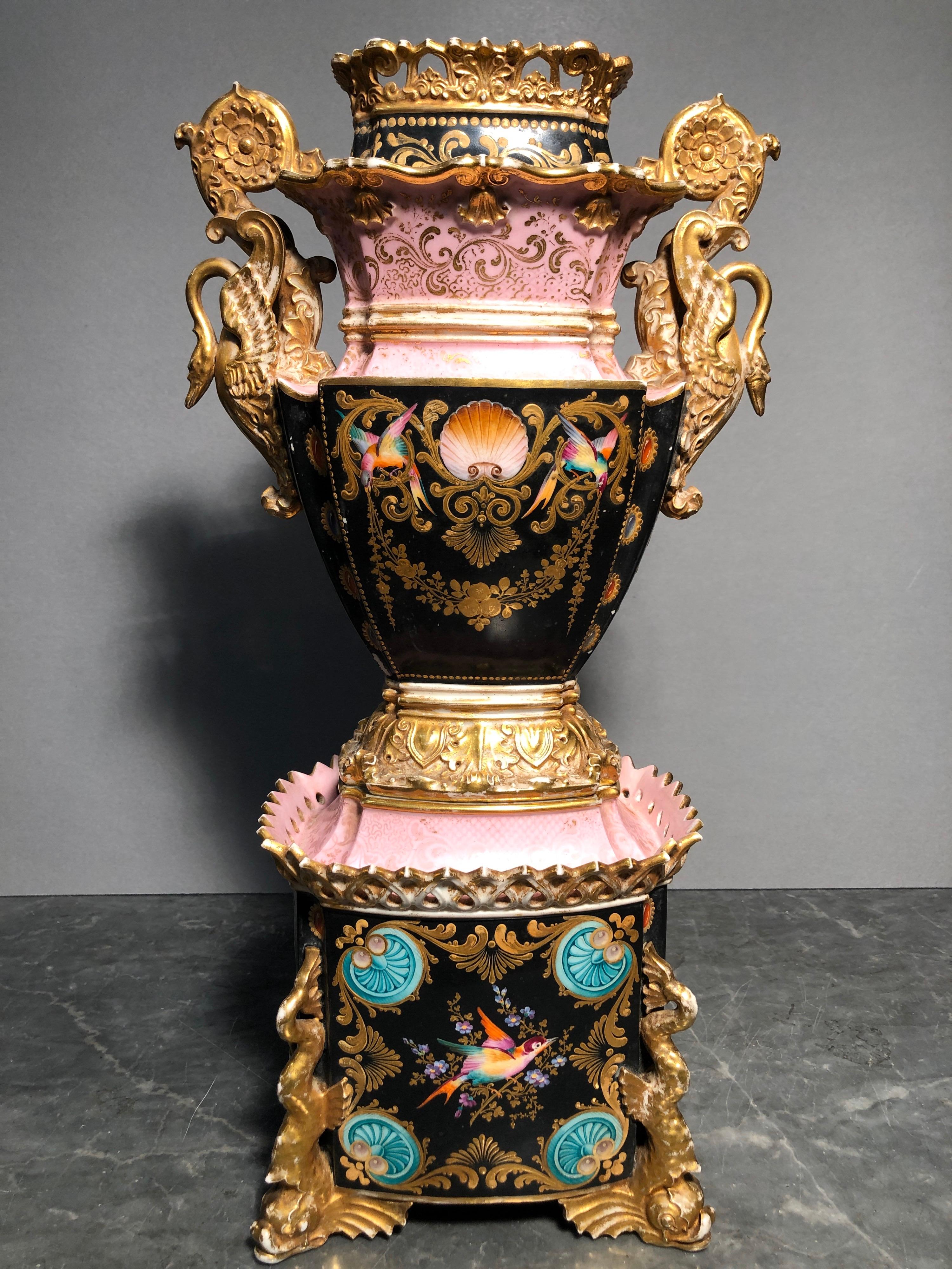 Français Jacob Petit Charles X du 19ème siècle  Vase 1820 en vente