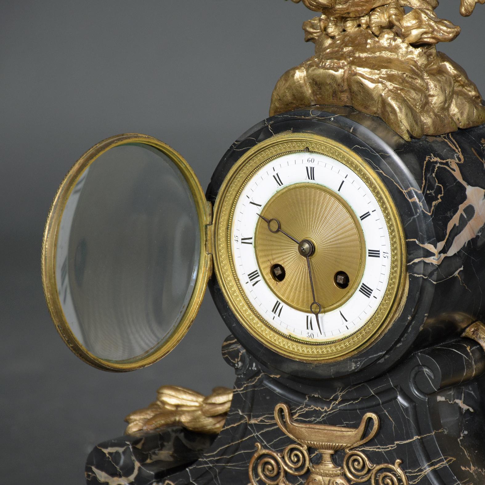 Early 19th Century Empire French Mantle Clock In Good Condition In Los Angeles, CA