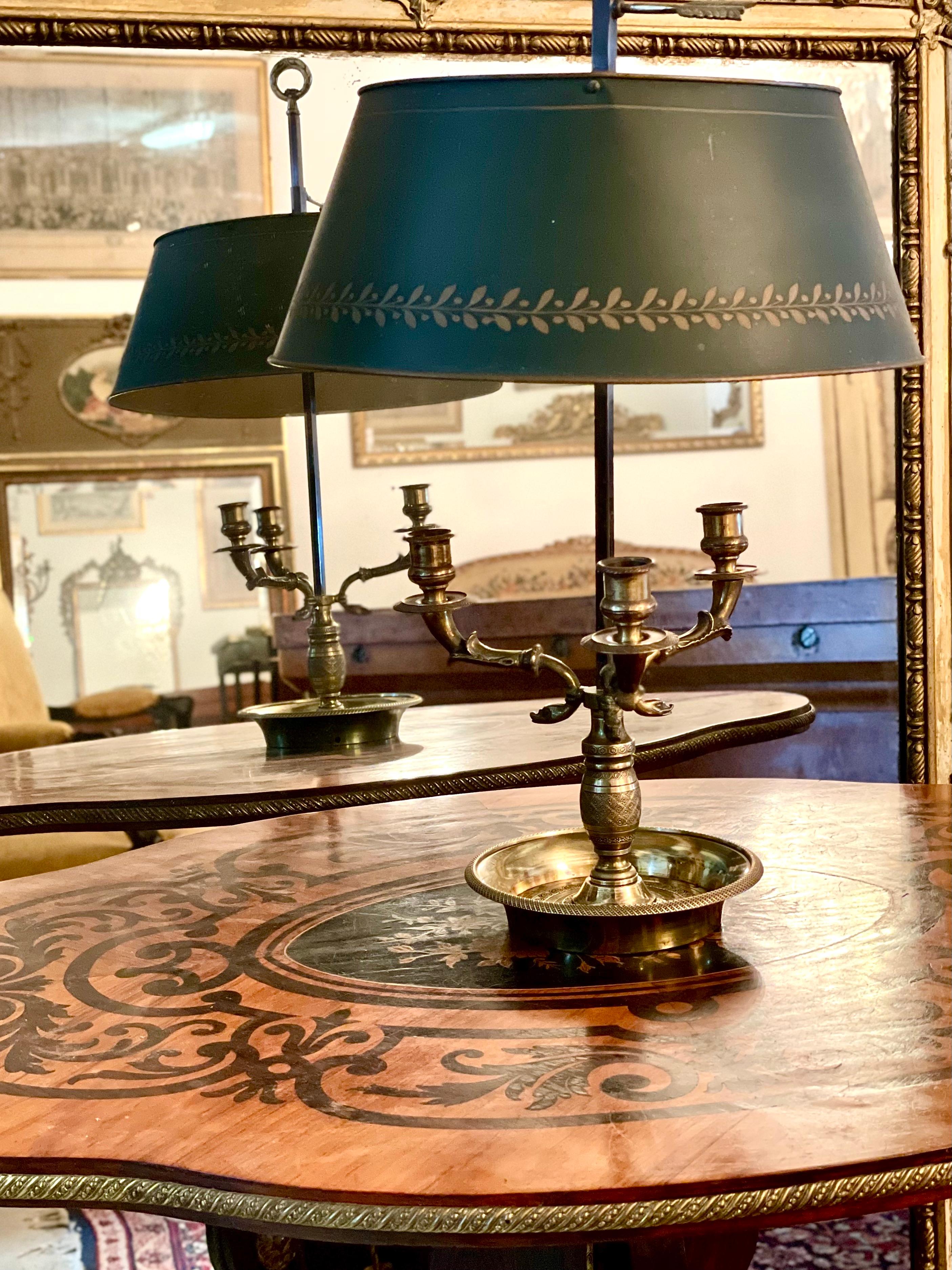 Lampe de table Bouillotte Empire en bronze doré du XIXe siècle en vente 3