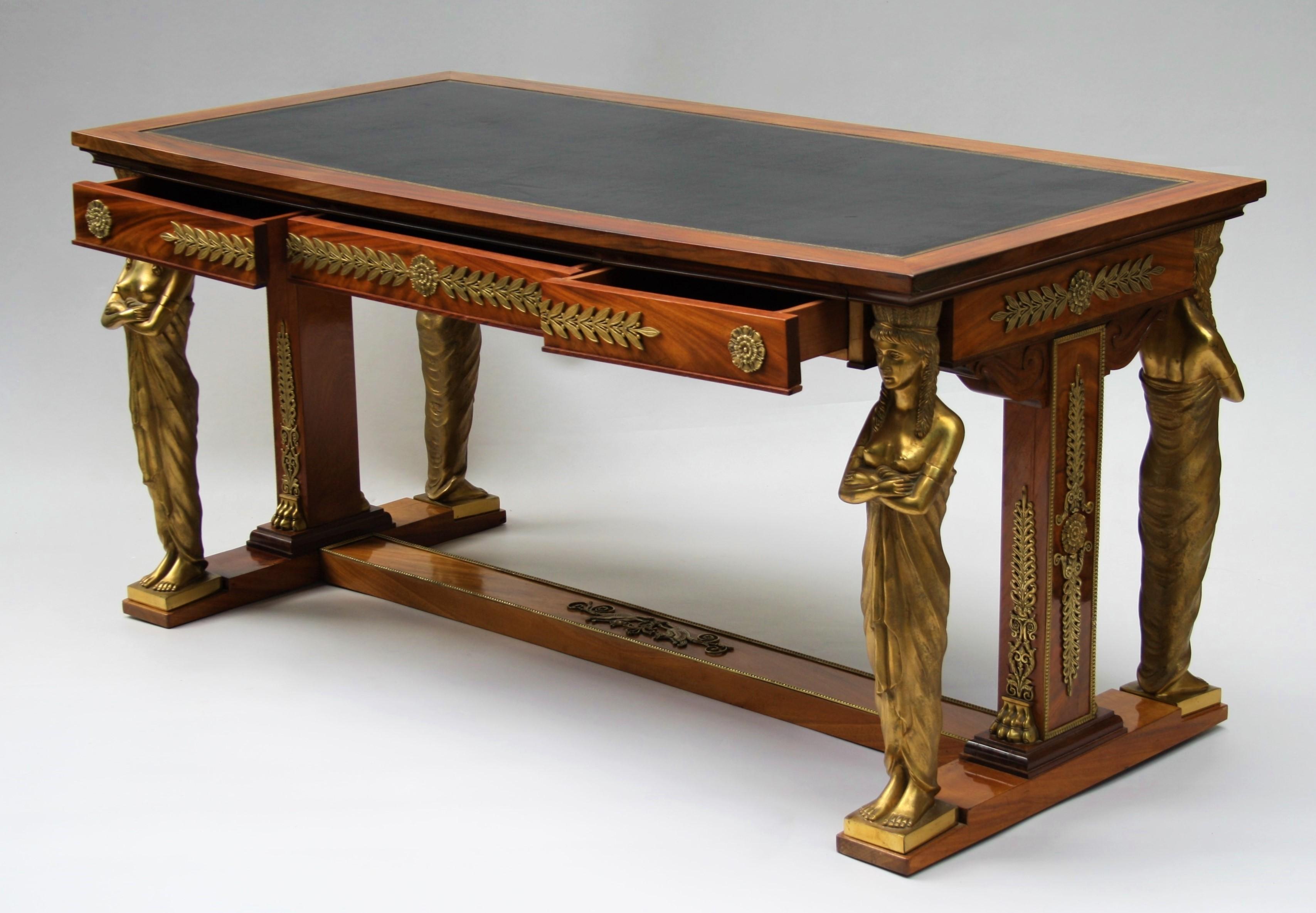19th Century Empire Gilt Bronze Mounted Mahogany Desk after Jacob-Desmalter In Good Condition In Belgium, BE