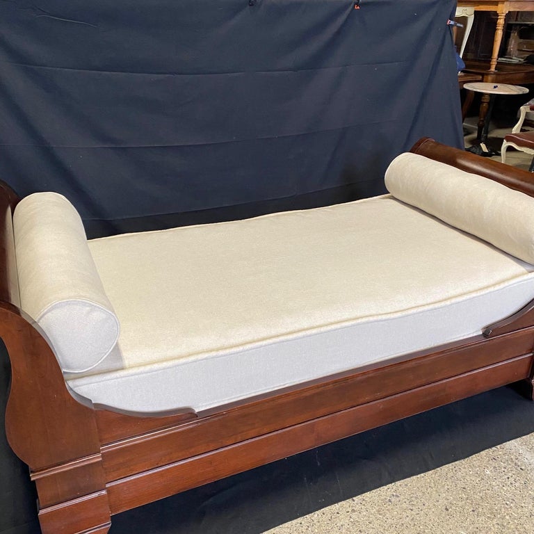 19th Century Empire Mahogany Sleigh Sofa Daybed or Single Bed For Sale