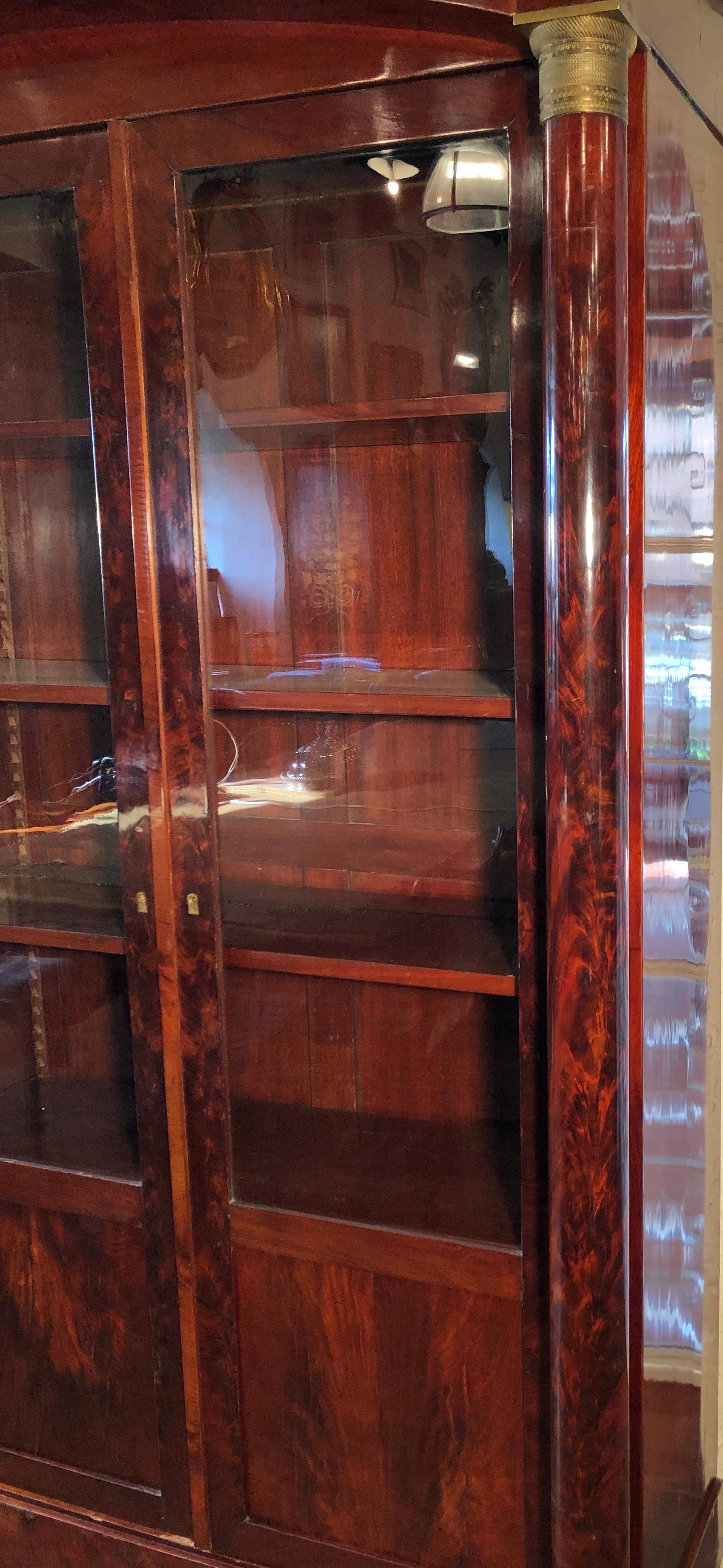 19th Century Empire France Mahogany Vitrines Bookcase 1810 In Good Condition In Roma, RM