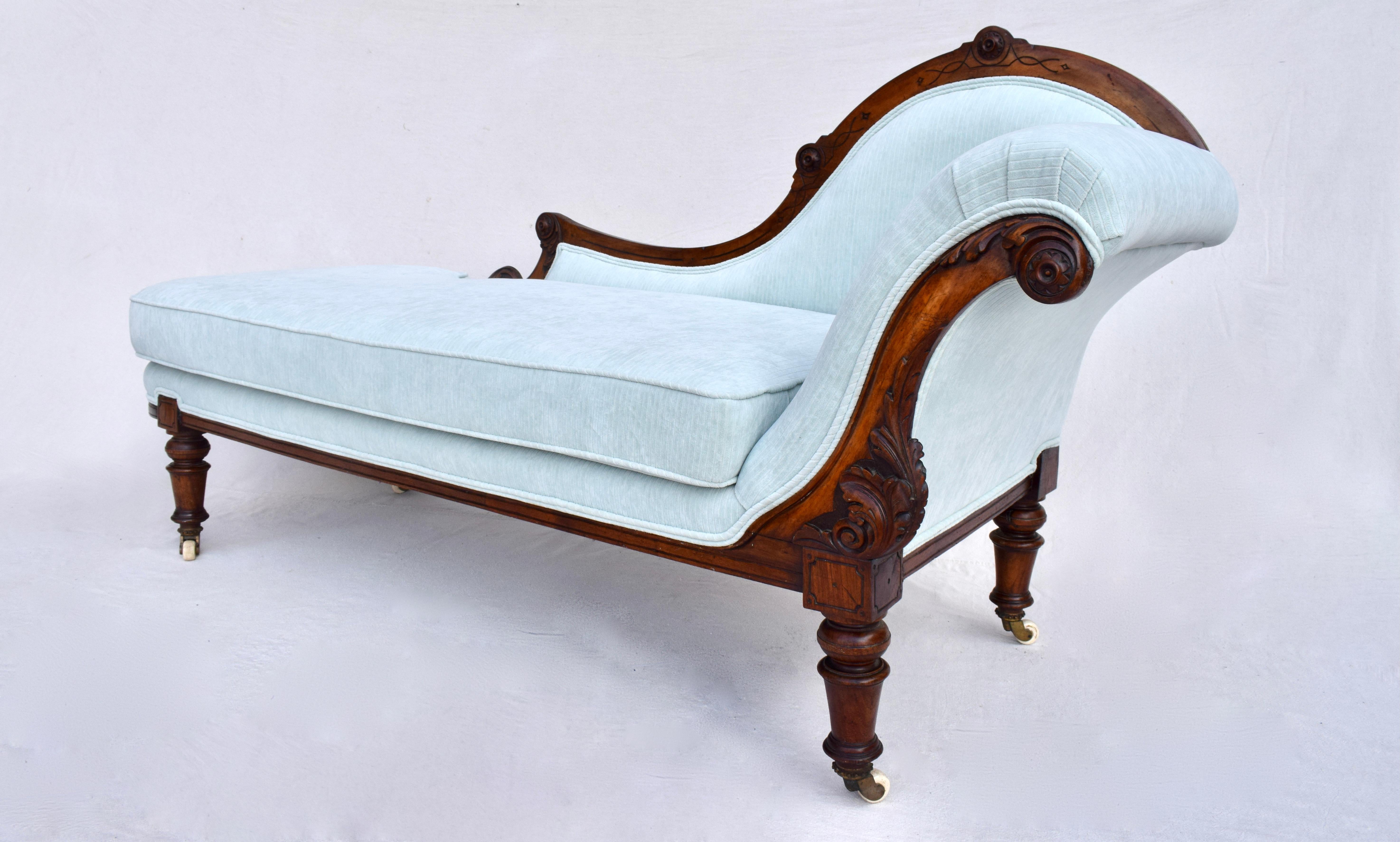 Porcelain 19th Century Empire Meridienne or Recamier in Carved Mahogany With Upholstery
