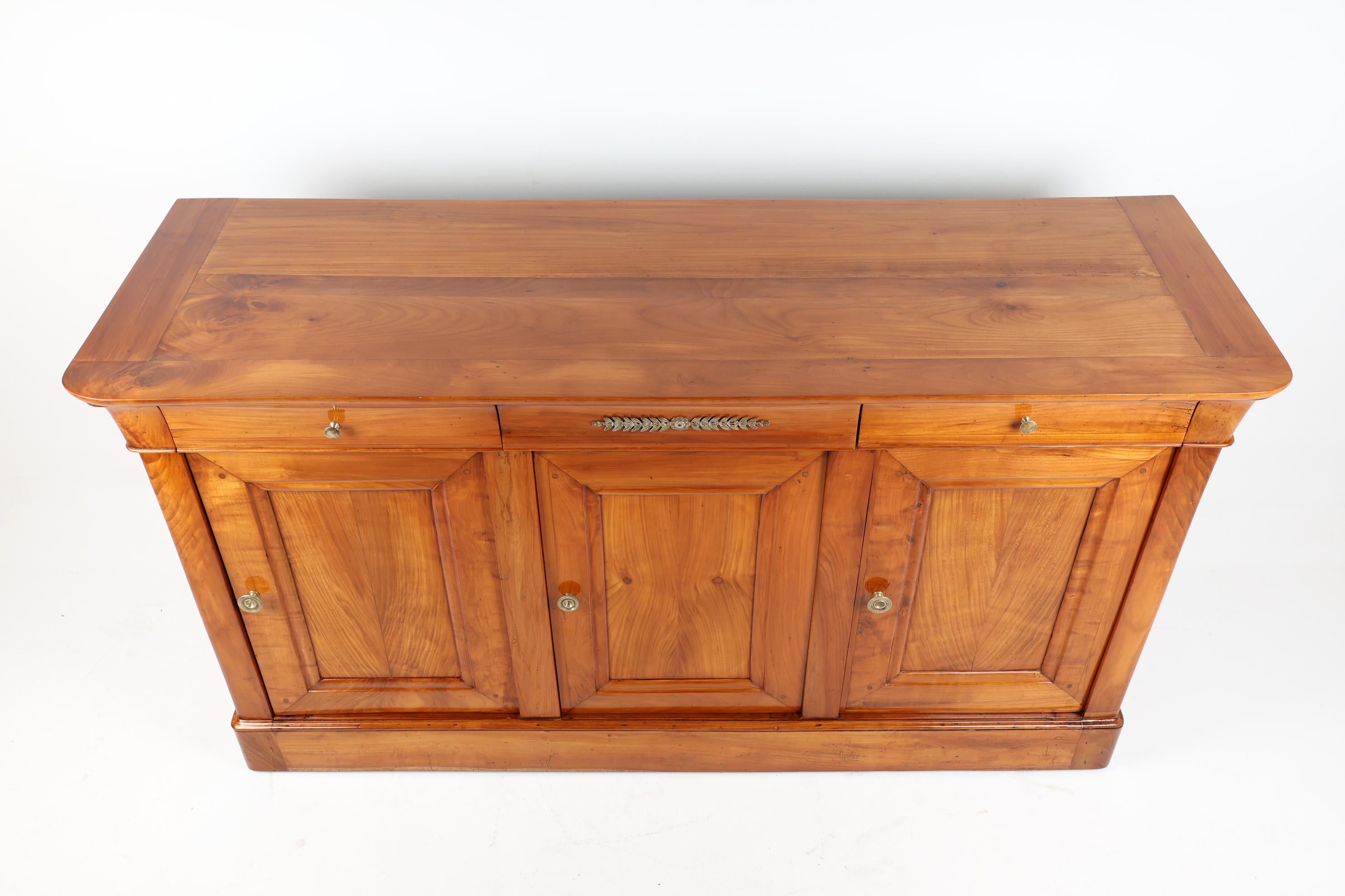 19th Century Empire Period Sideboard or Buffet In Good Condition For Sale In Stahnsdorf, DE