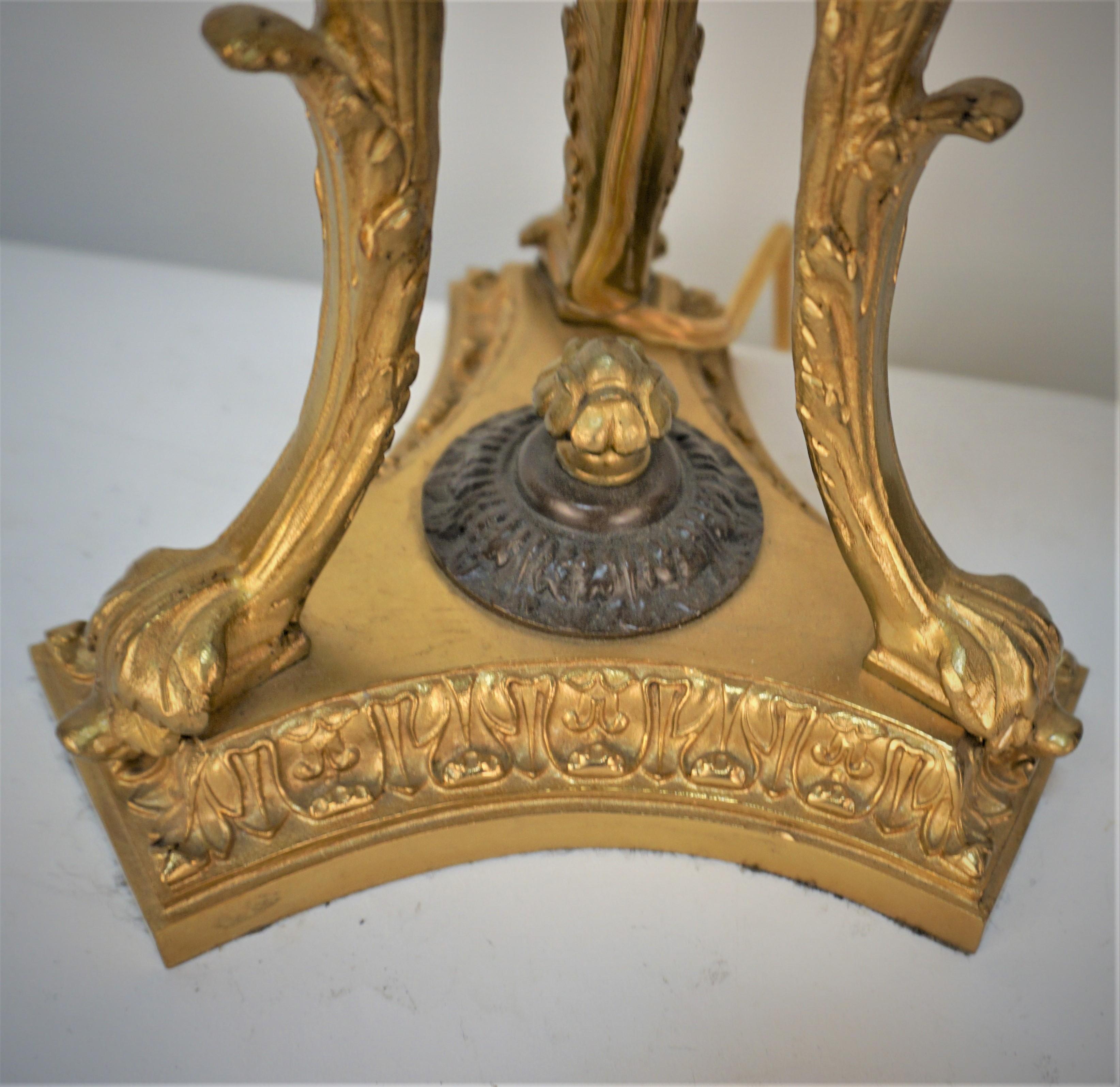Lampe de table en bronze de style Empire du XIXe siècle en vente 4