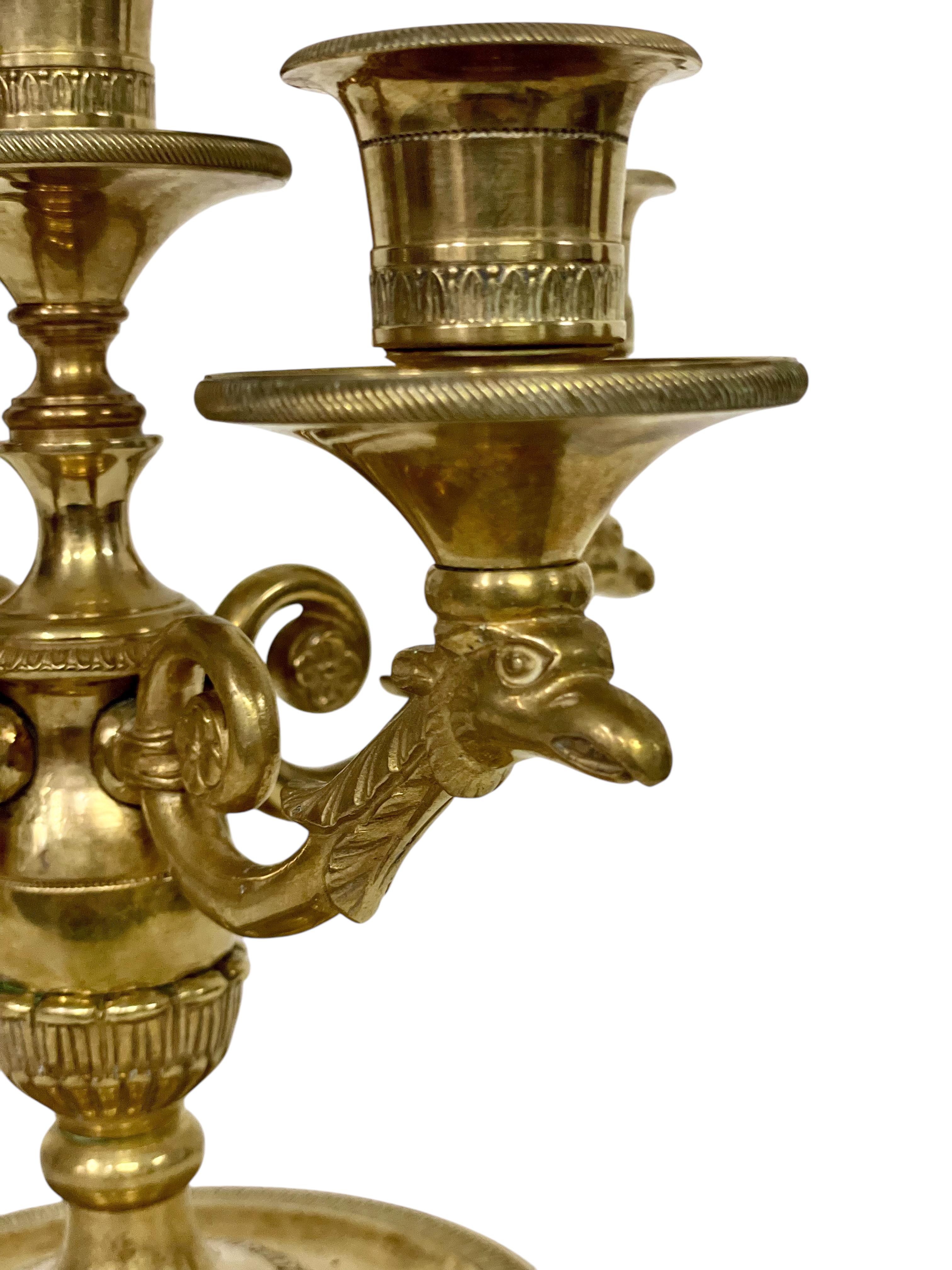 Candelabro in bronzo dorato stile Impero del XIX secolo in vendita 1