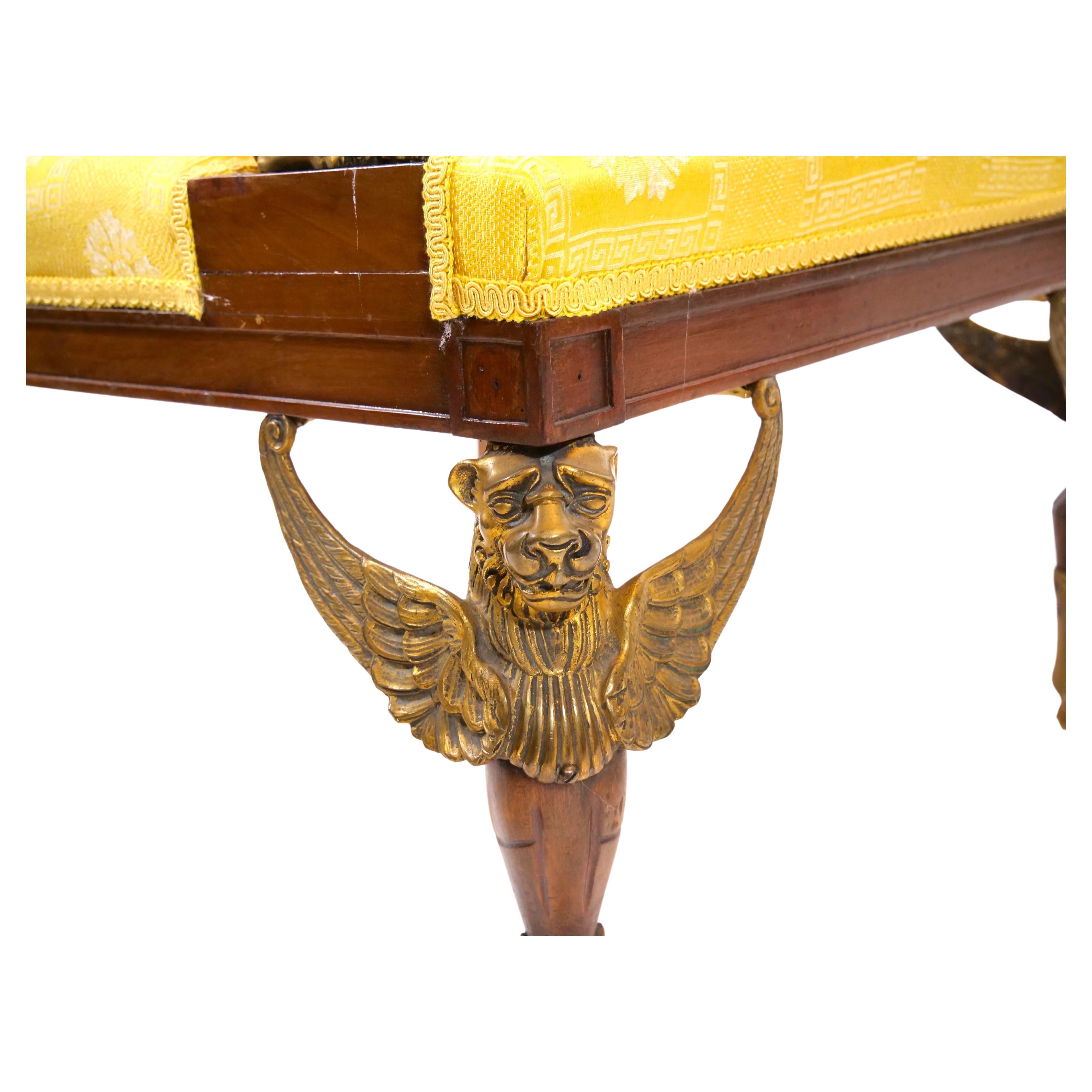 Paar vergoldete Bronze-Sessel im Empire-Stil des 19. Jahrhunderts im Angebot 4