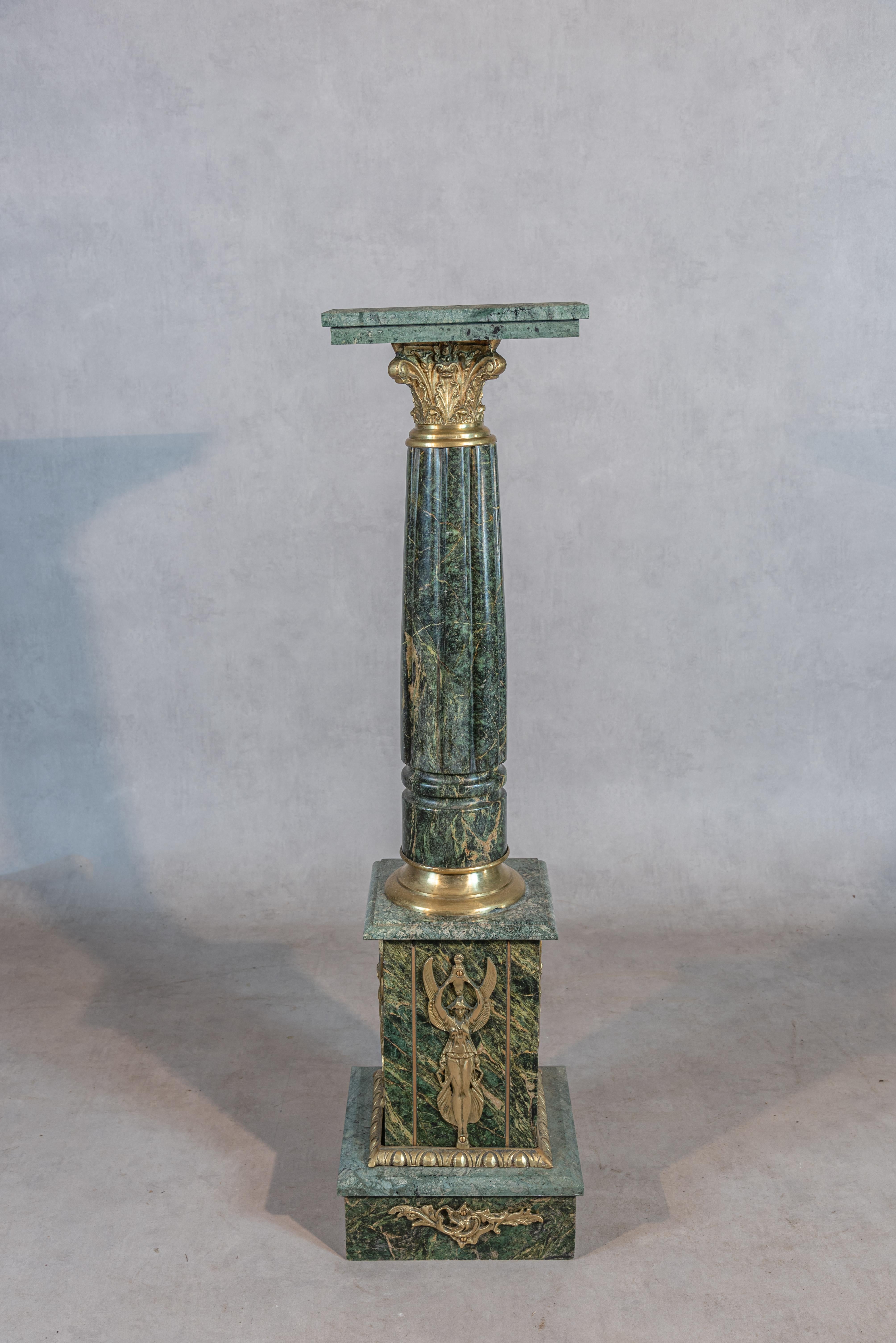 19th Century Empire Style Green Marble Pillar or Column In Good Condition In San Antonio, TX