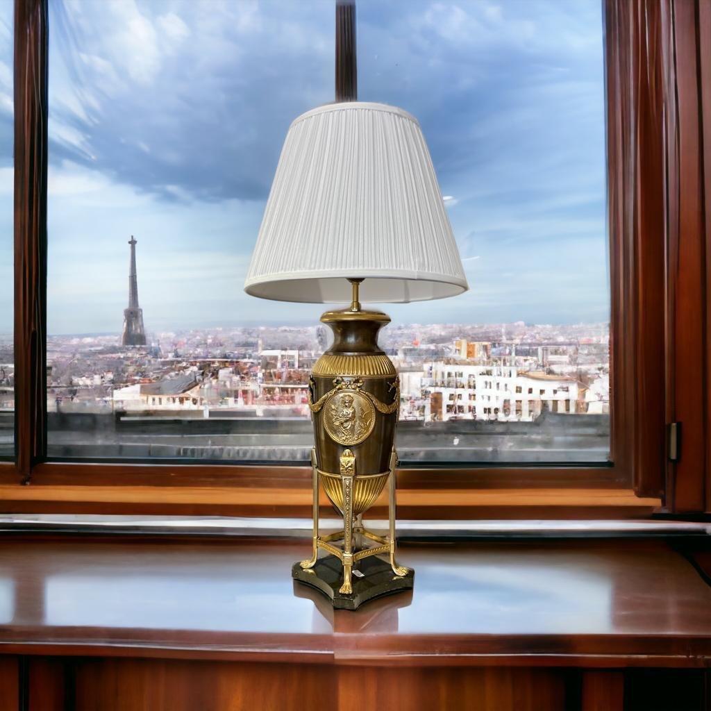 19th-Century Empire-Style Lamp in Gilt Bronze and Brown Patina with Marble Base In Good Condition For Sale In NICE, FR