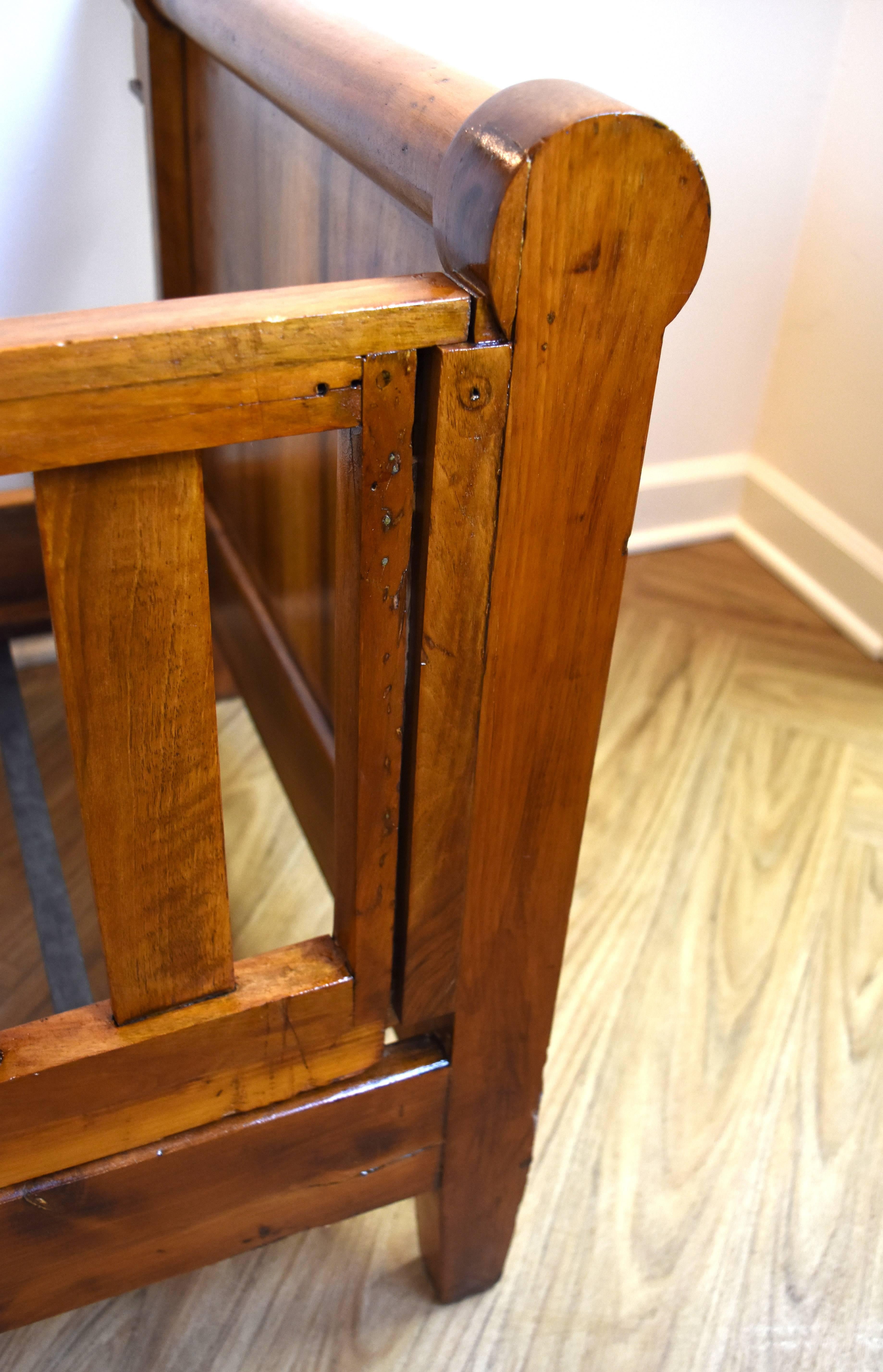 19th Century Empire Style Walnut Daybed 6