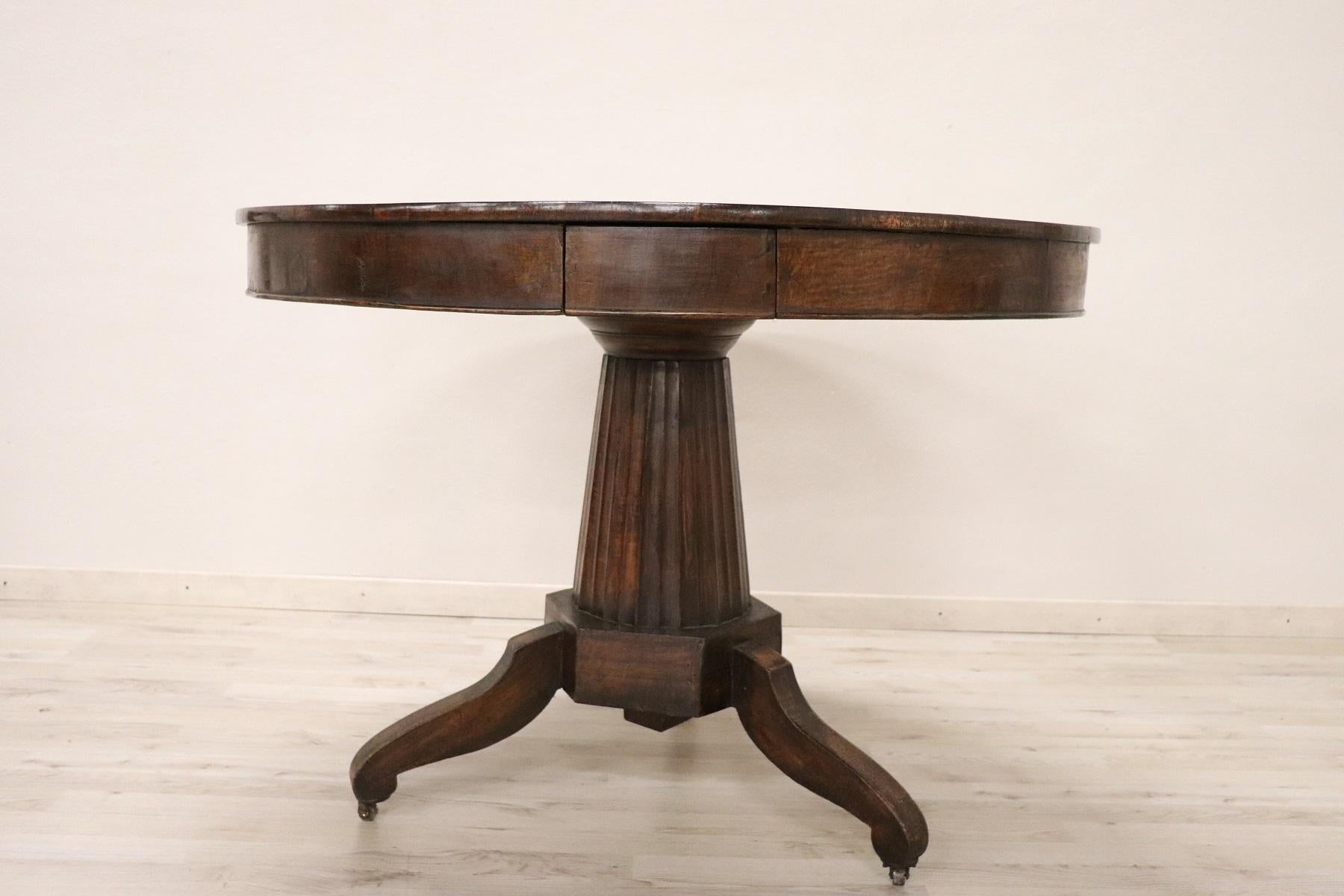 Carved 19th Century Empire Walnut Round Centre Table