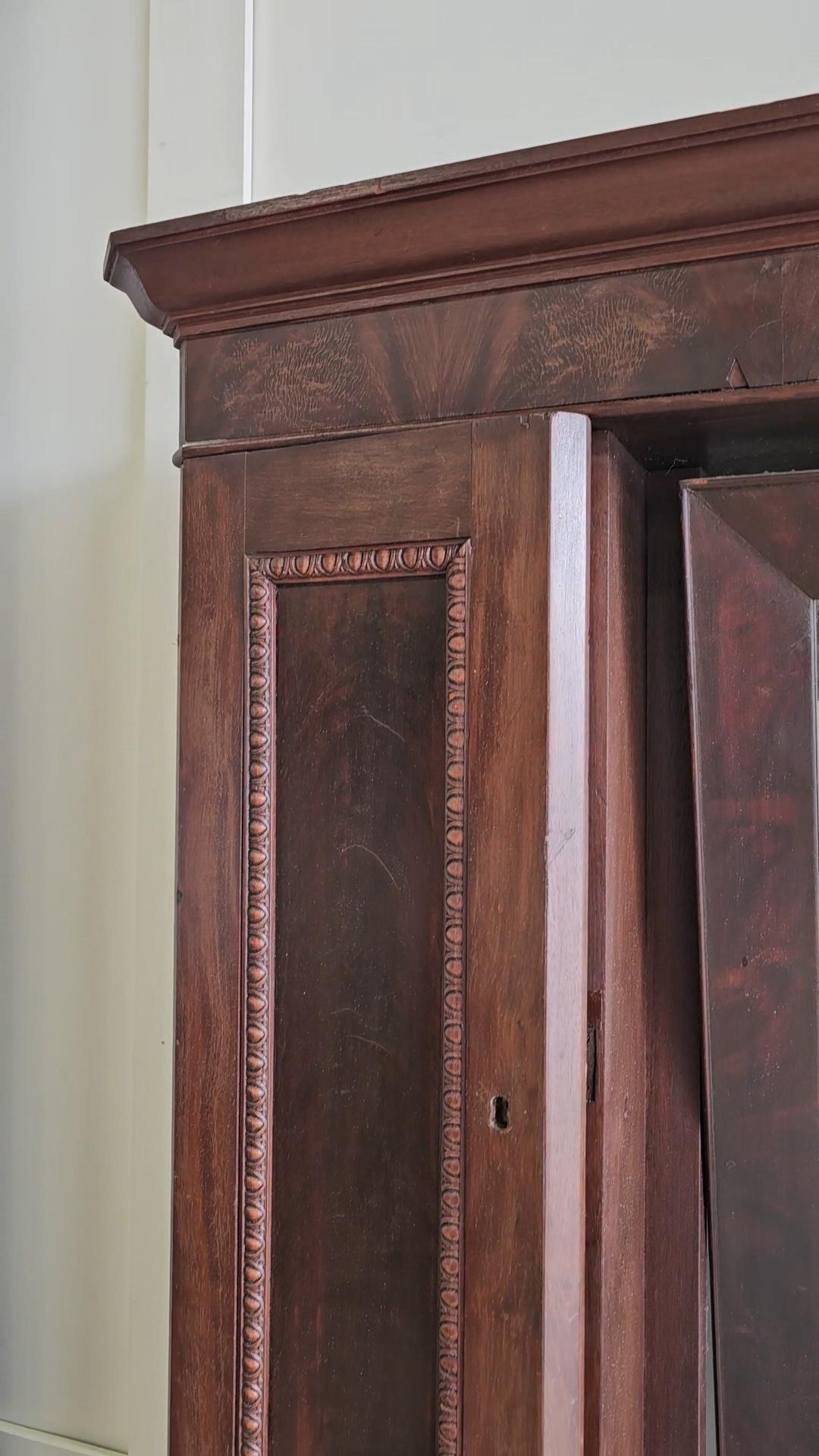 Stile impero americano Comò con parrucca Impero del XIX secolo - Non restaurato, restauro in corso in vendita
