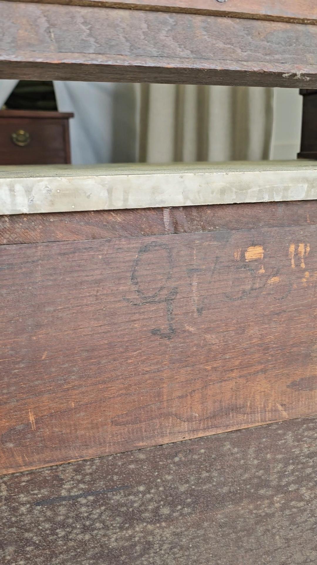 Comò con parrucca Impero del XIX secolo - Non restaurato, restauro in corso in vendita 2
