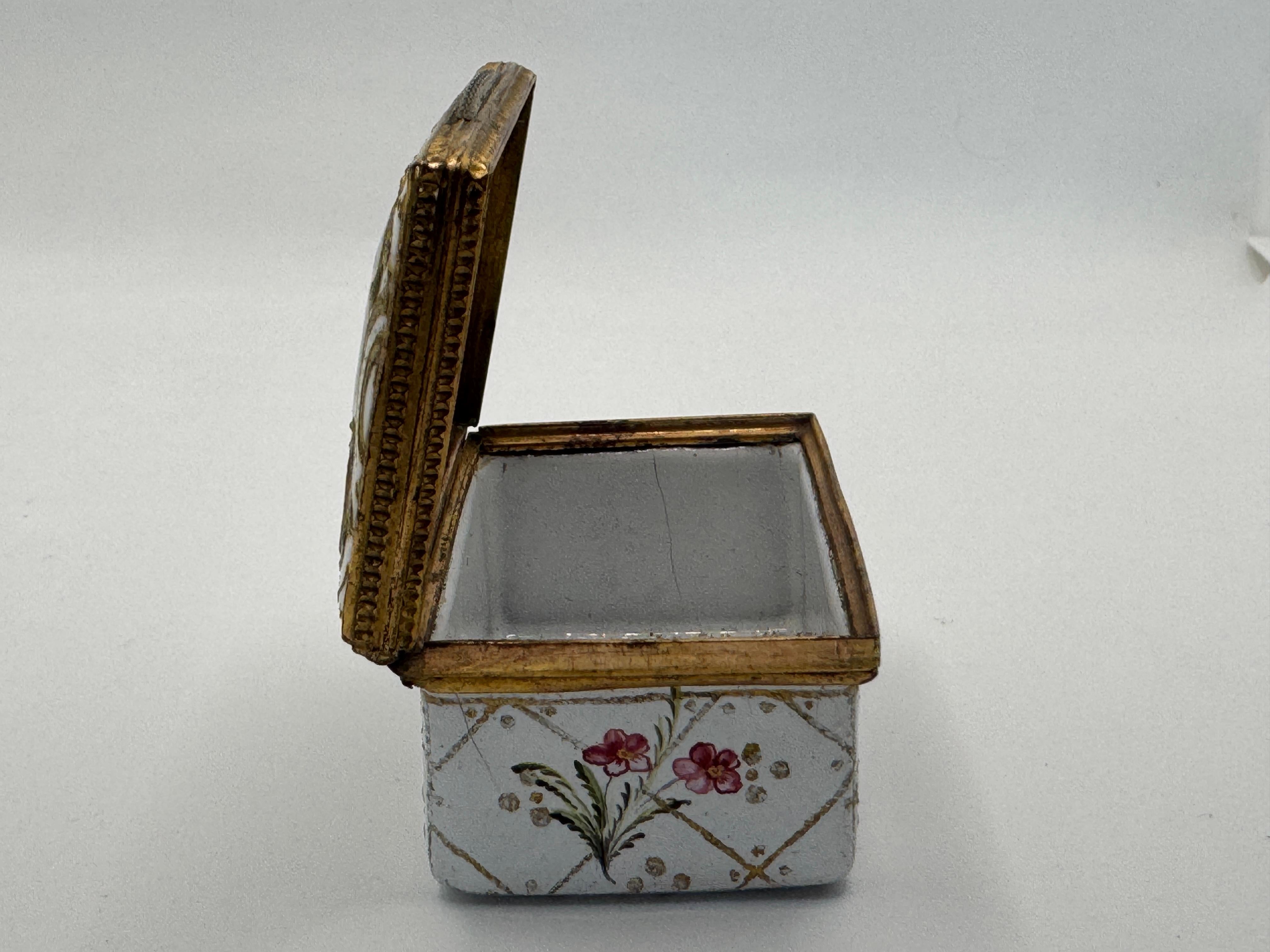 19th Century Enamel Rectangular Patch Box For Sale 2