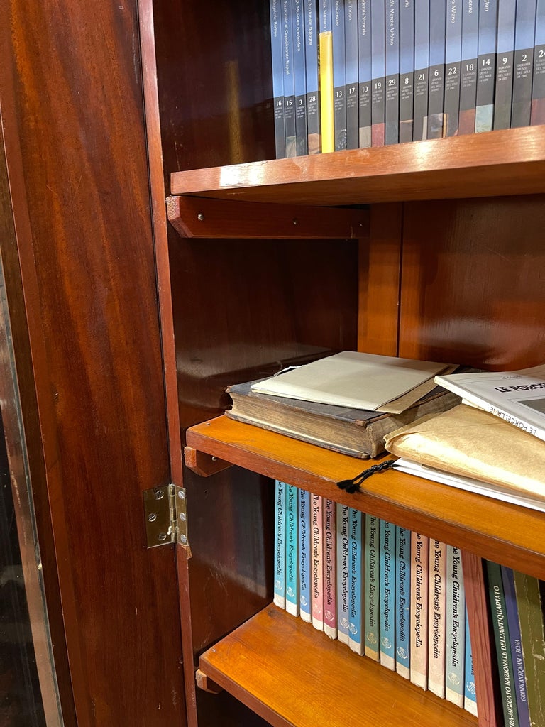 19th Century England Victorian Mahogany Corner Cupboards Bookcase
