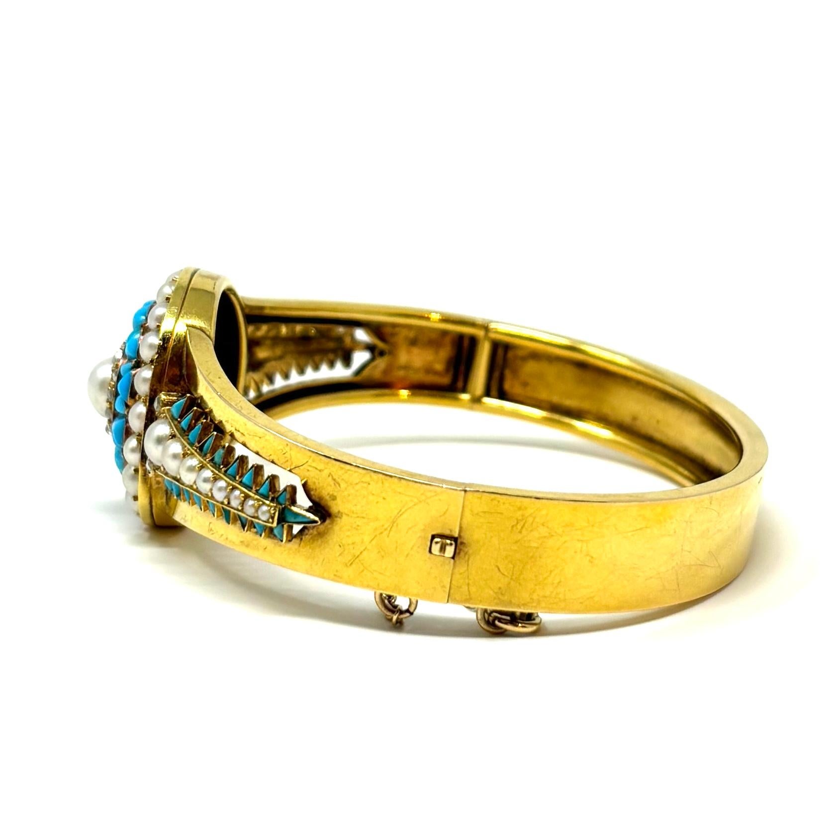 Vittoriano Bangle inglese del XIX secolo in oro 15 carati con turchese persiano, perle e diamanti in vendita